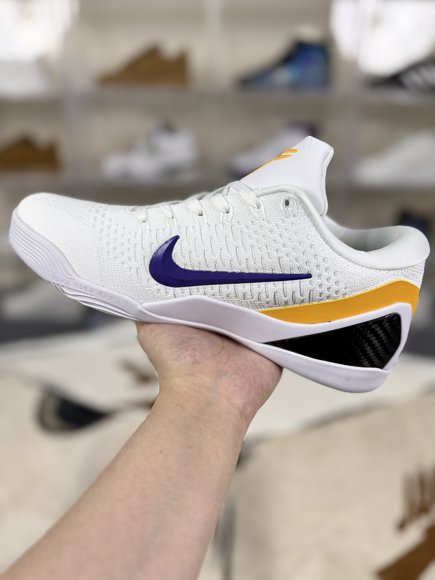 Nike Kobe 9 Elite Low Protro: White/Purple Basketball Shoes with Cushioning 2 i1756662881939 6504 0 1