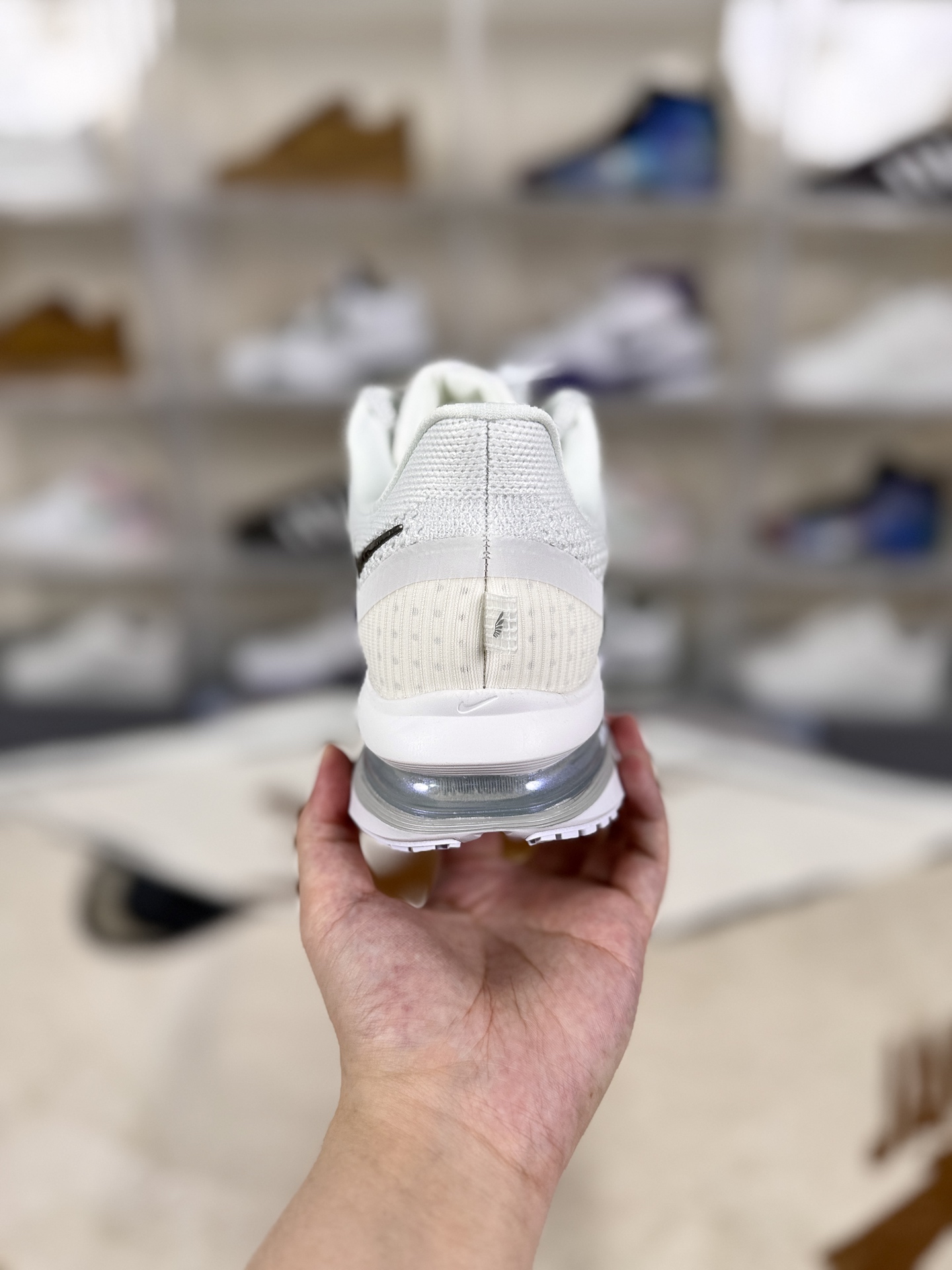 Nike Pegasus Premium Running Shoes - White, Cushioned Comfort & Durable Design 4 i1756662933285 7783 0 2