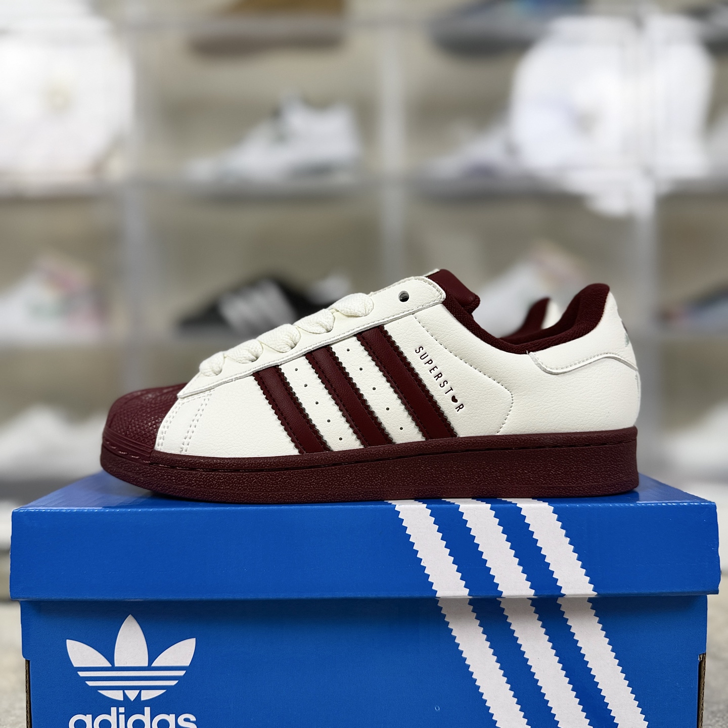 Adidas Originals Superstar Women's Classic Low-Top Sneakers - White/Burgundy 10 i1756748576188 8071 0 8
