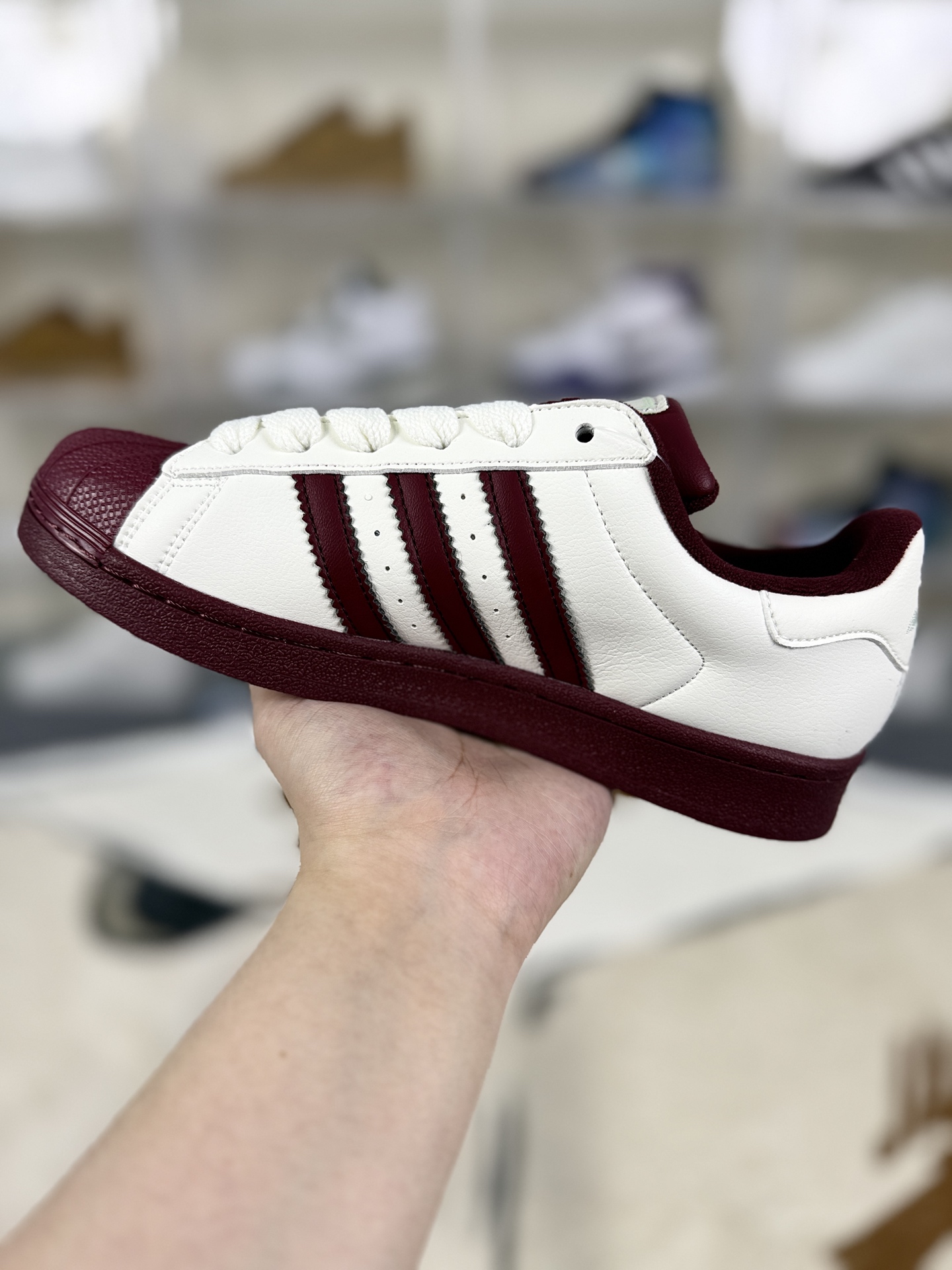 Adidas Originals Superstar Women's Classic Low-Top Sneakers - White/Burgundy 3 i1756748579412 7189 0 1