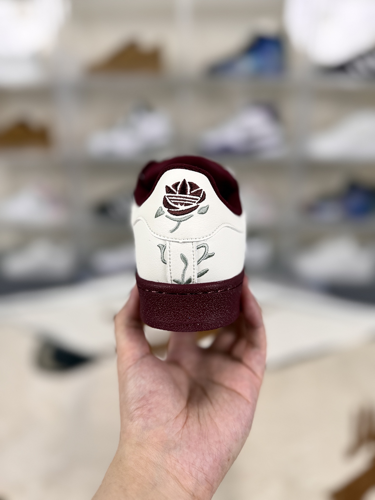 Adidas Originals Superstar Women's Classic Low-Top Sneakers - White/Burgundy 4 i1756748579415 6059 0 2