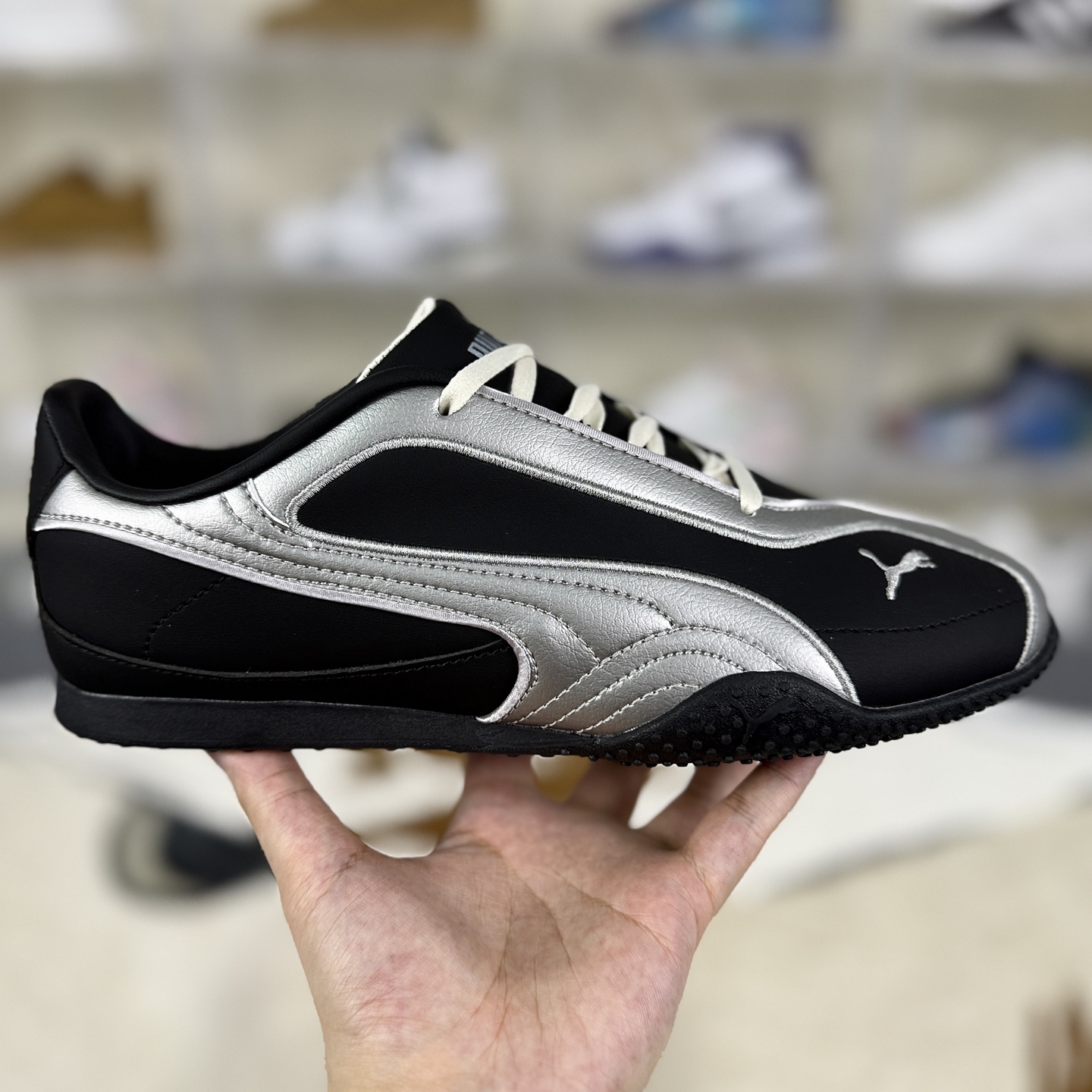 PUMA Bella V2 Leather Sneakers - Stylish, Comfortable, and Versatile Shoes 7 i1757270544968 6138 0 5