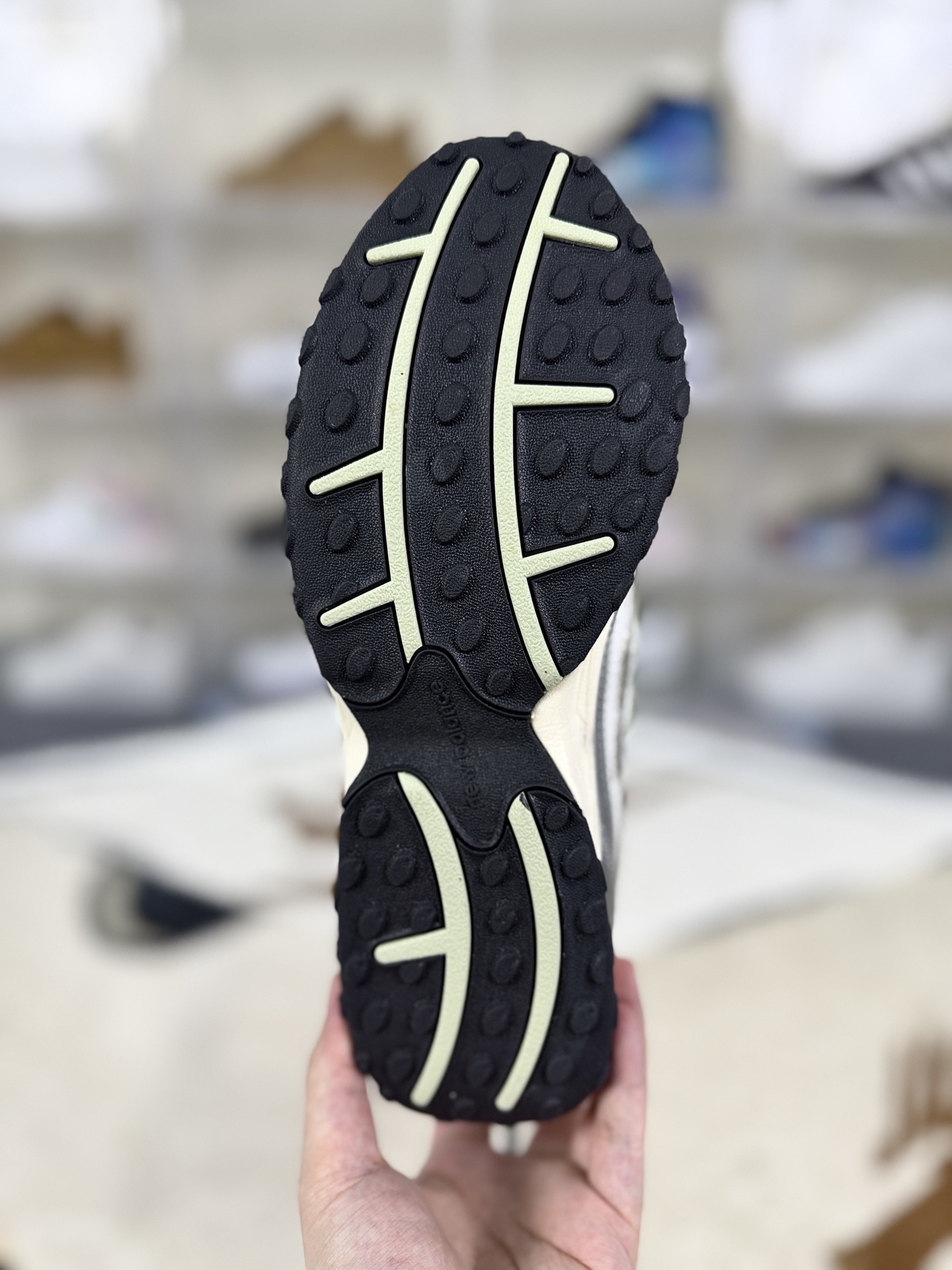 New Balance 204L Silver White Green Lifestyle Running Shoes - Fashion & Comfort 7 i1757356570322 1521 0 4