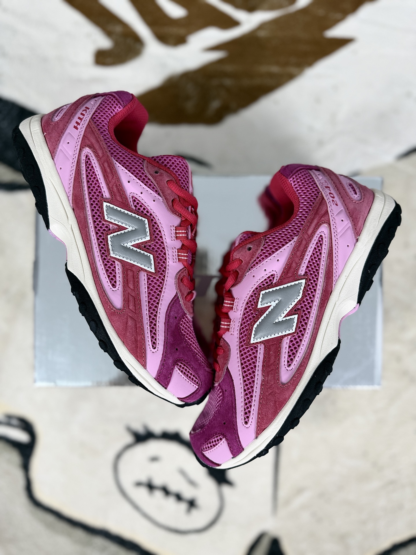 KITH x New Balance 204L Pink Low Top Sneakers - Unisex, Comfortable, Durable 6 i1757356594110 5060 0 6