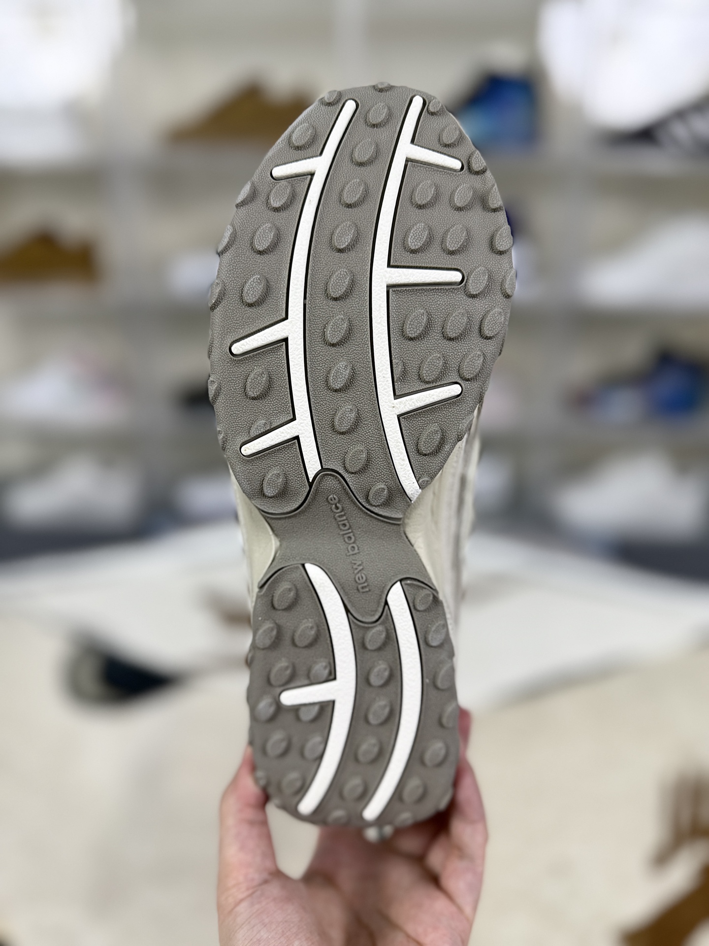 KITH x New Balance 204L: Versatile Comfort, Durable Low-Top Lifestyle Sneakers 7 i1757356621670 2949 0 4
