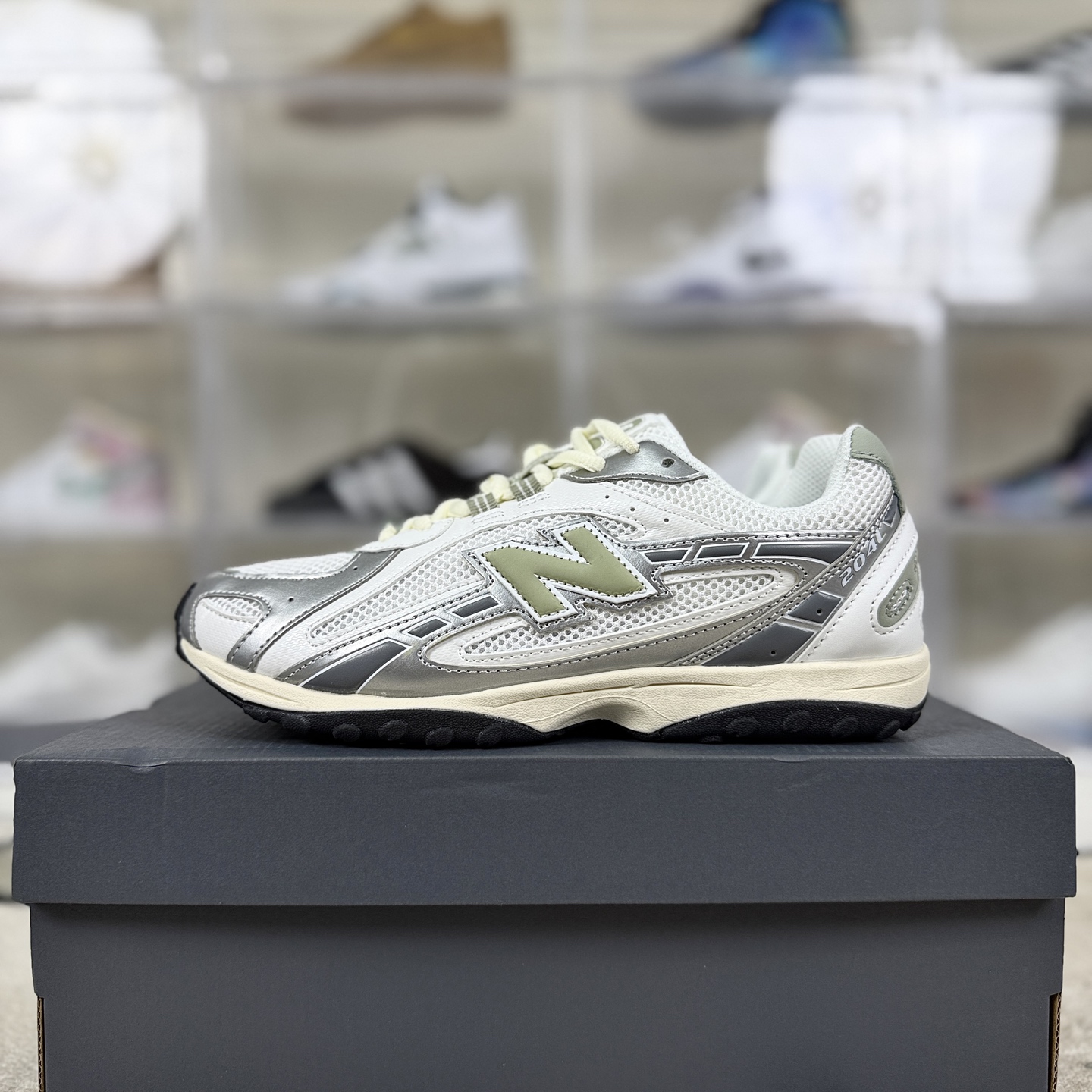 New Balance 204L Silver White Green Lifestyle Running Shoes - Fashion & Comfort 10 i1757357370775 9886 0 8