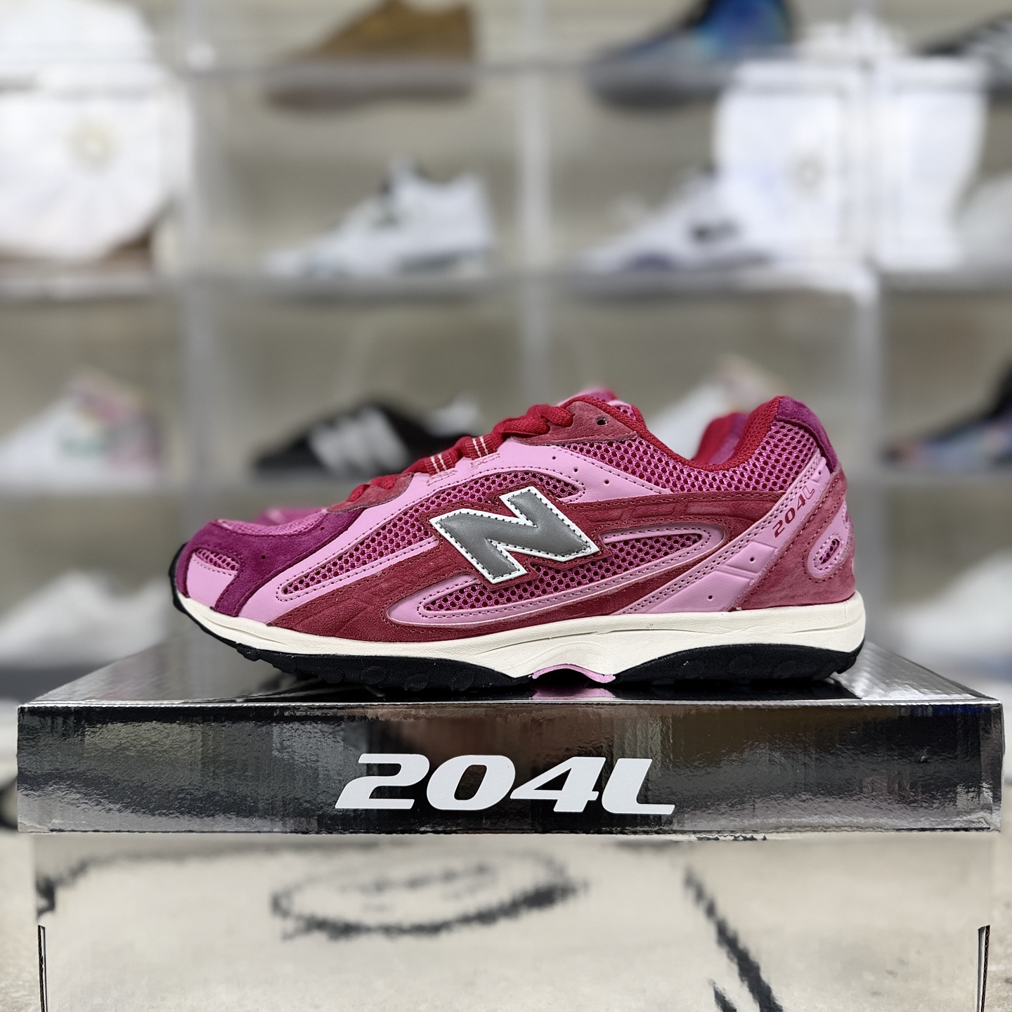 KITH x New Balance 204L Pink Low Top Sneakers - Unisex, Comfortable, Durable 10 i1757357559955 9871 0 8