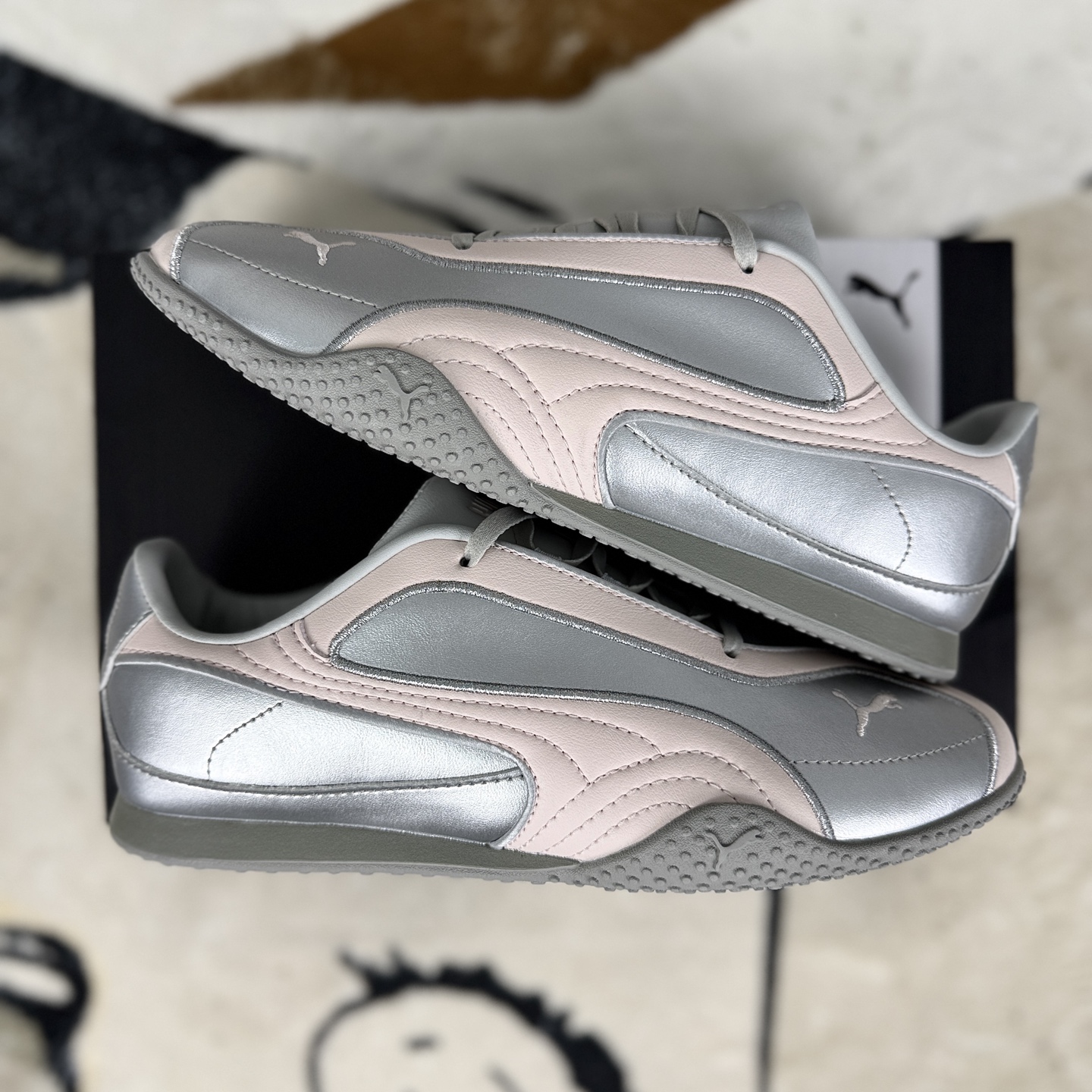PUMA Bella V2 Leather Silver Pink Low-Top Lifestyle Sneakers for Women 9 i1757357602378 8098 0 7