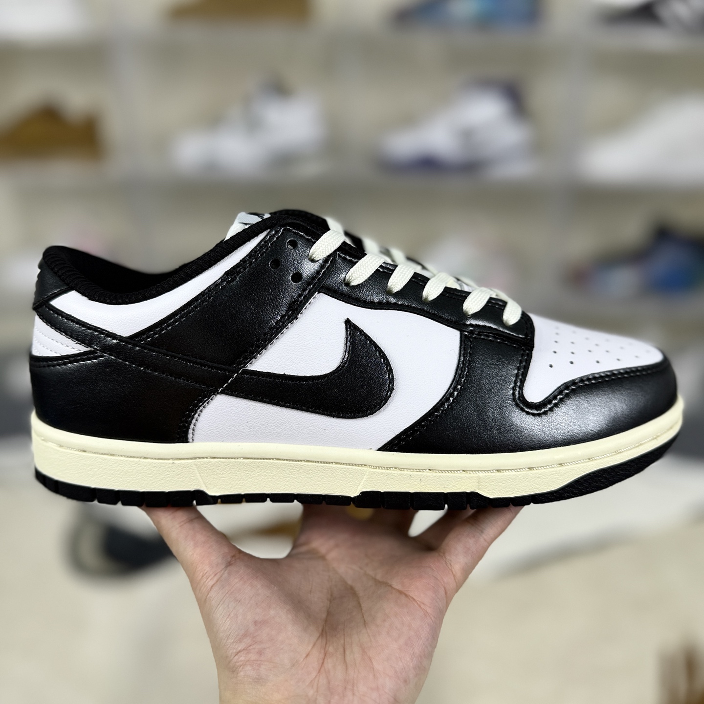 Nike Dunk Low PRM "Vintage Panda" - Premium Leather, Classic Style 7 i1757786122235 5717 0 5