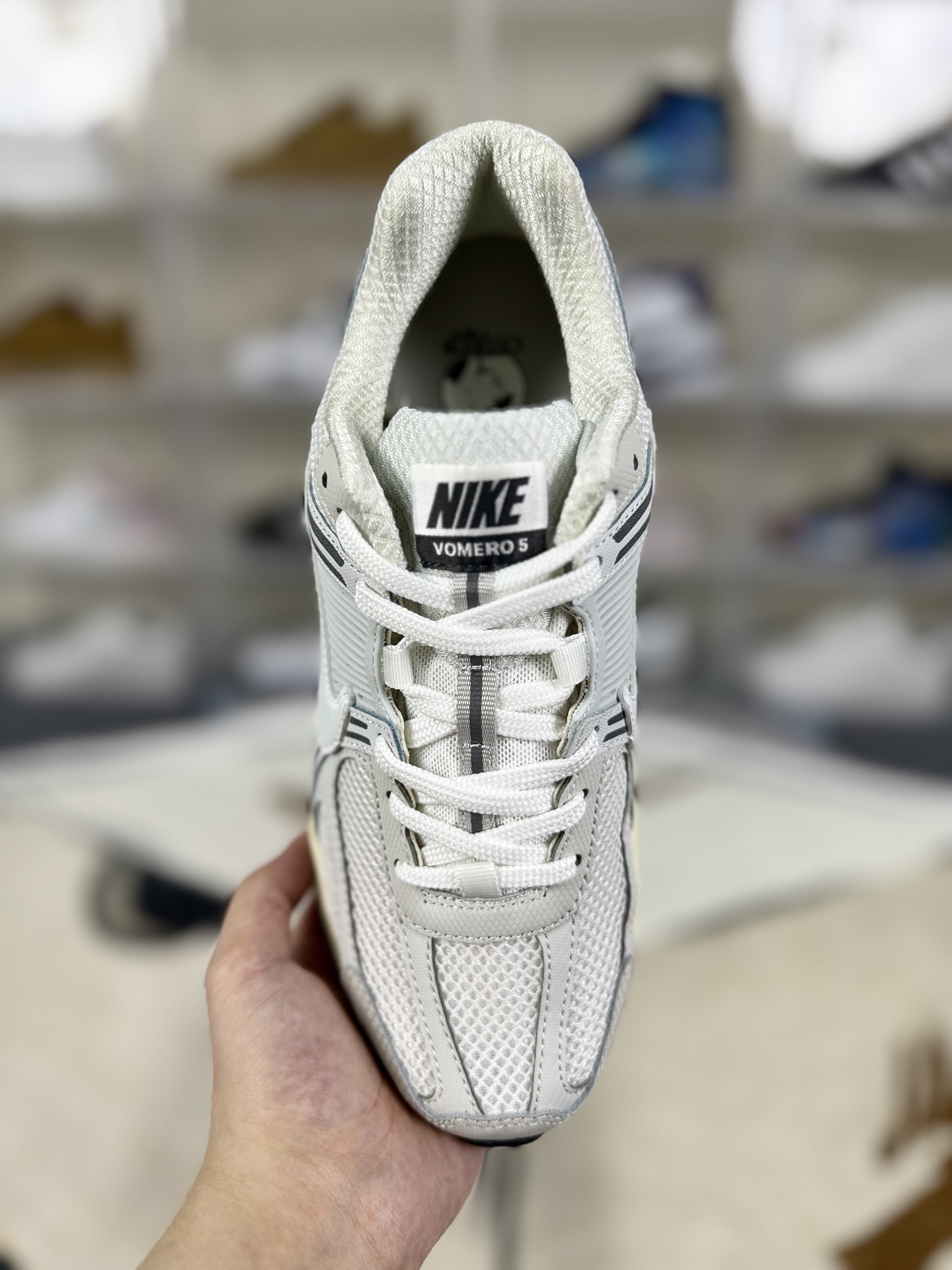 Nike Air Zoom Vomero 5 Platinum Tint Running Shoes - HF0731-007 4 i1757786205901 5039 0 3