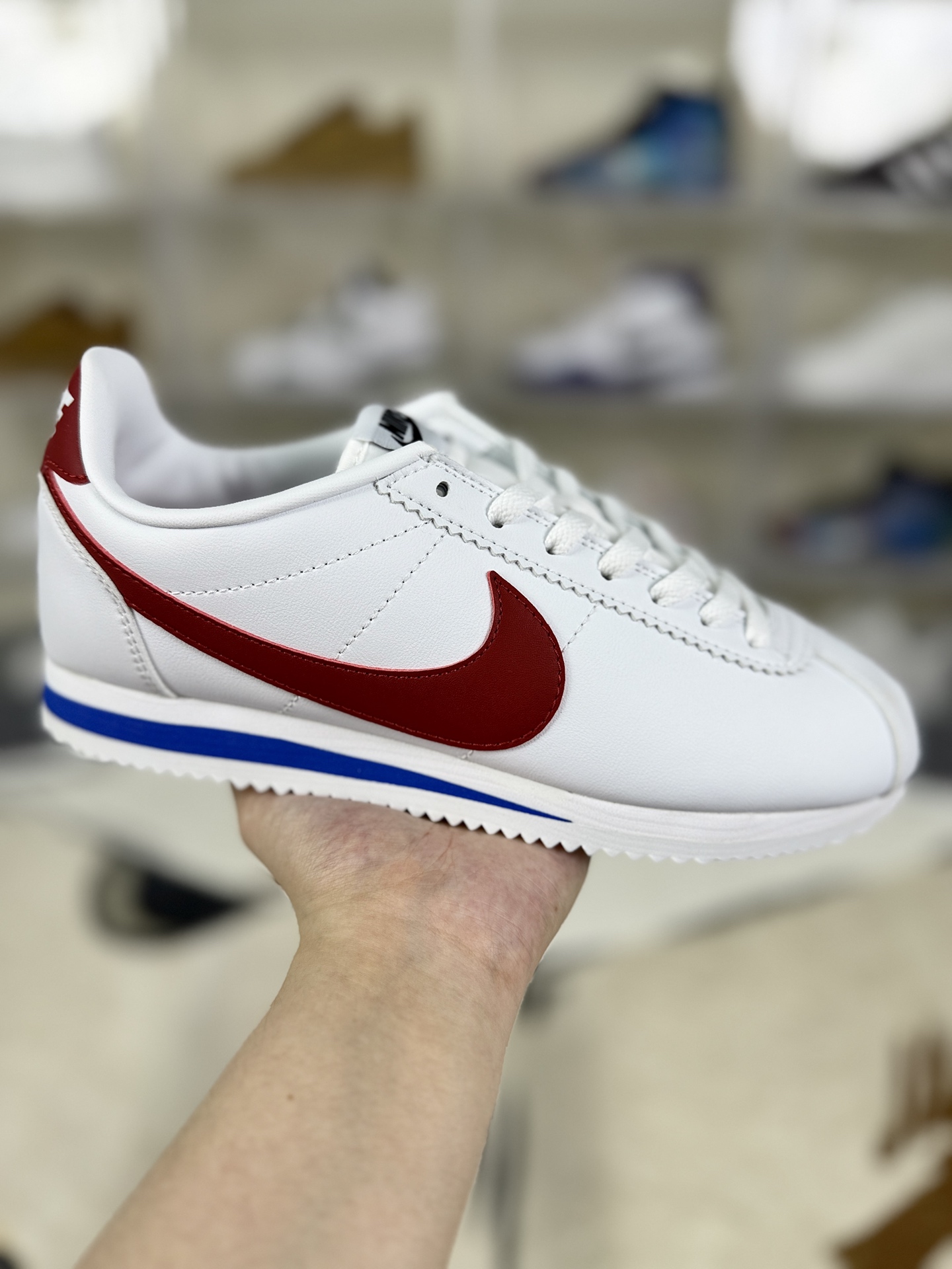 Nike Cortez: Classic Comfort, Timeless Style - White, Red & Blue Colorways Available