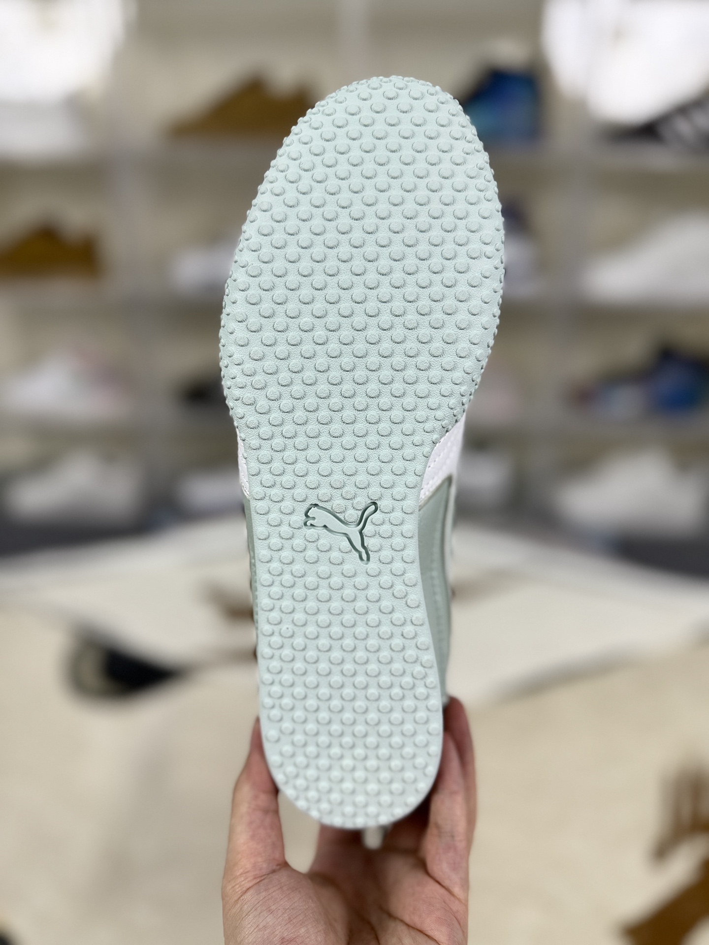 PUMA Bella V2 Leather China Exclusive Green Fashion Sneakers for Women 6 i1757786330972 2231 0 4