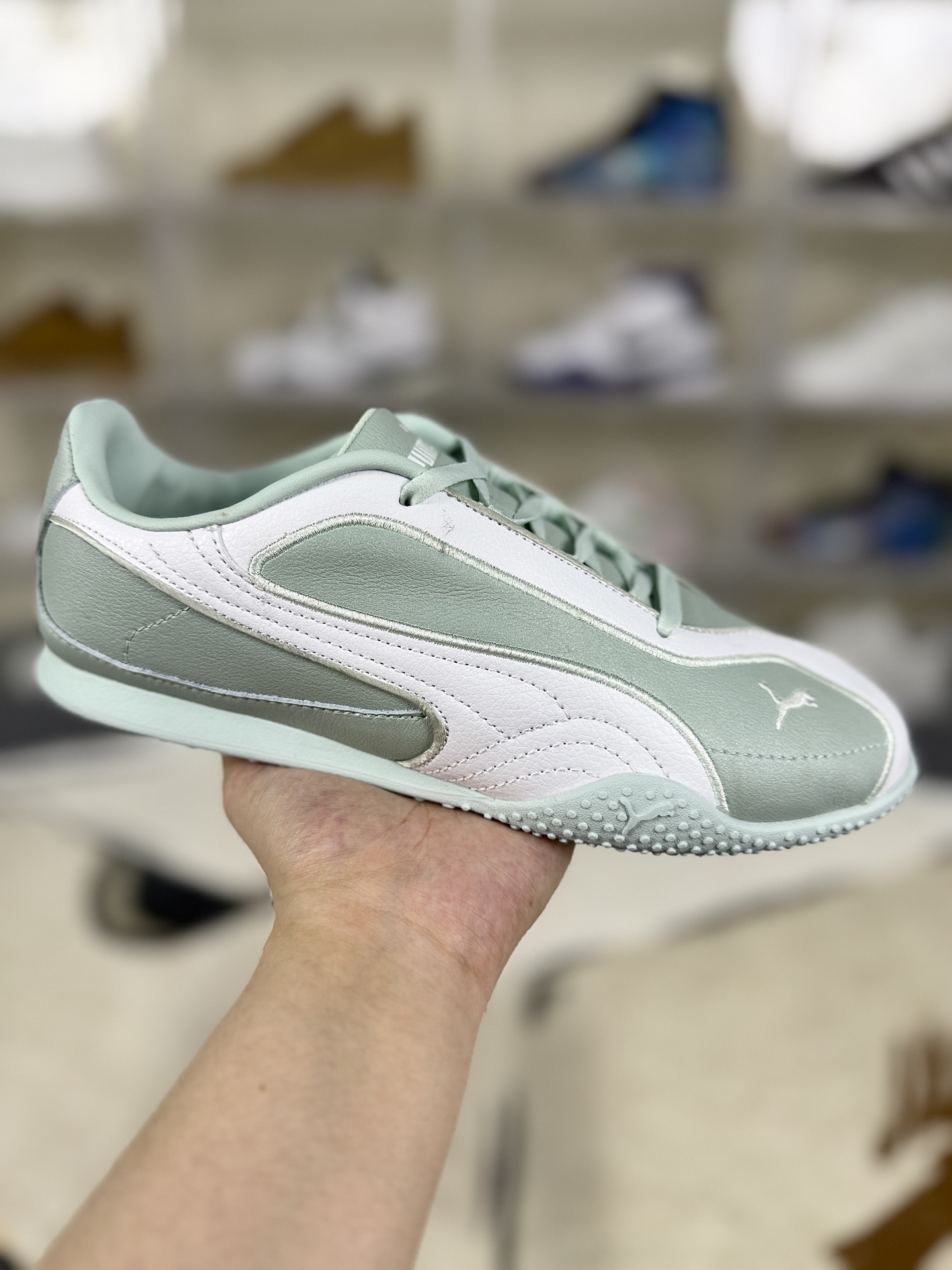 PUMA Bella V2 Leather China Exclusive Green Fashion Sneakers for Women 1 i1757786331016 2732 0 0