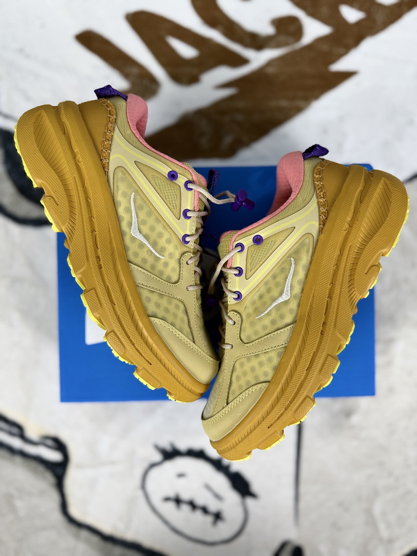 Hoka One One Bondi B 3 Flaxseed Varsity Yellow Running Shoes 6 i1757870325736 7706 0 6