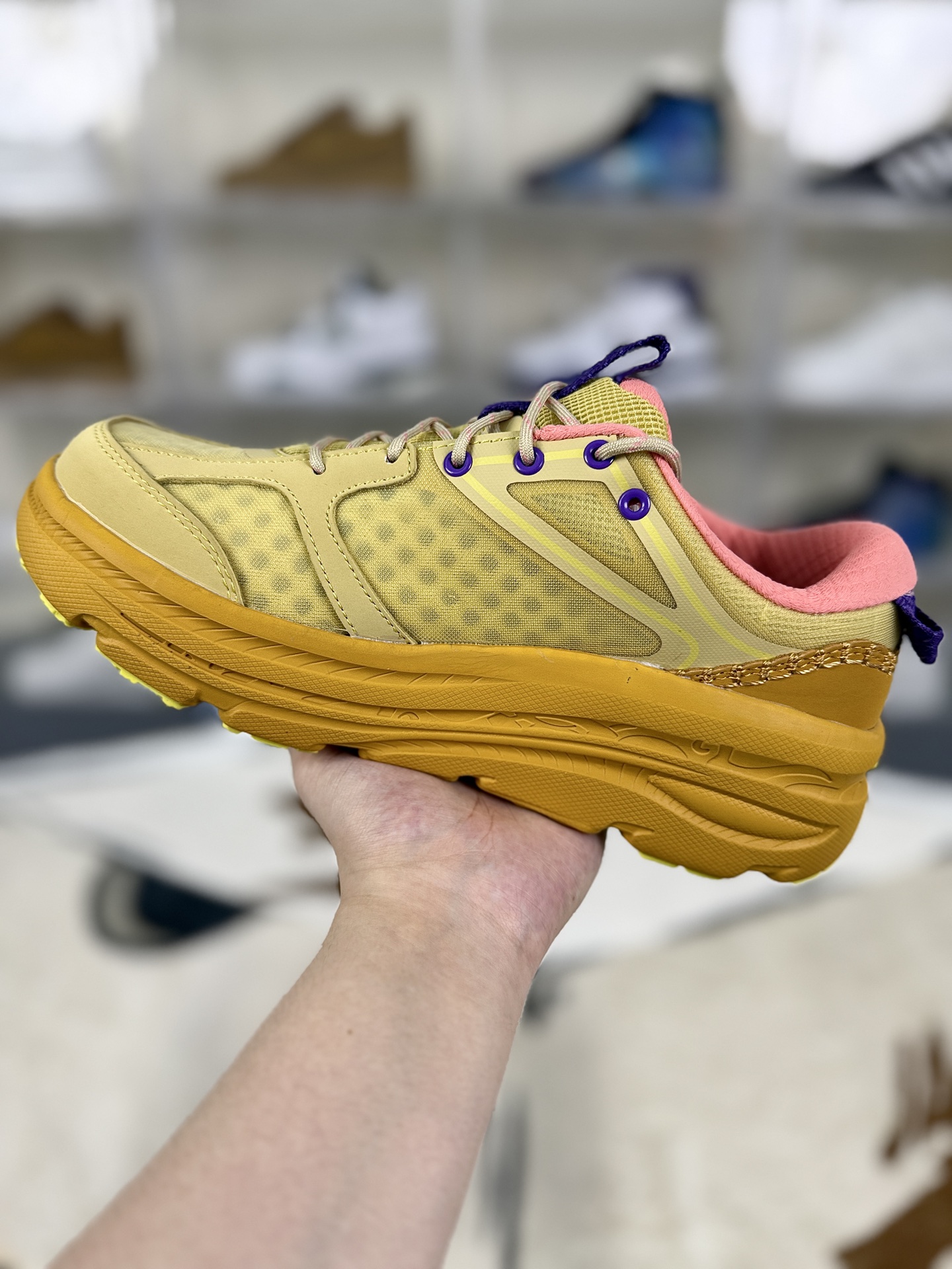 Hoka One One Bondi B 3 Flaxseed Varsity Yellow Running Shoes 3 i1757870325888 3120 0 1
