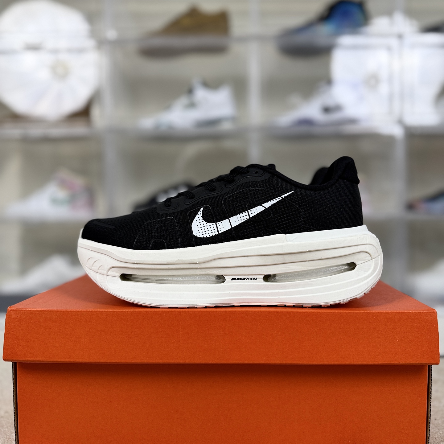 Nike Vomero Premium Running Shoes - Black & White, Comfortable and Durable 10 i1757960732064 3572 0 8