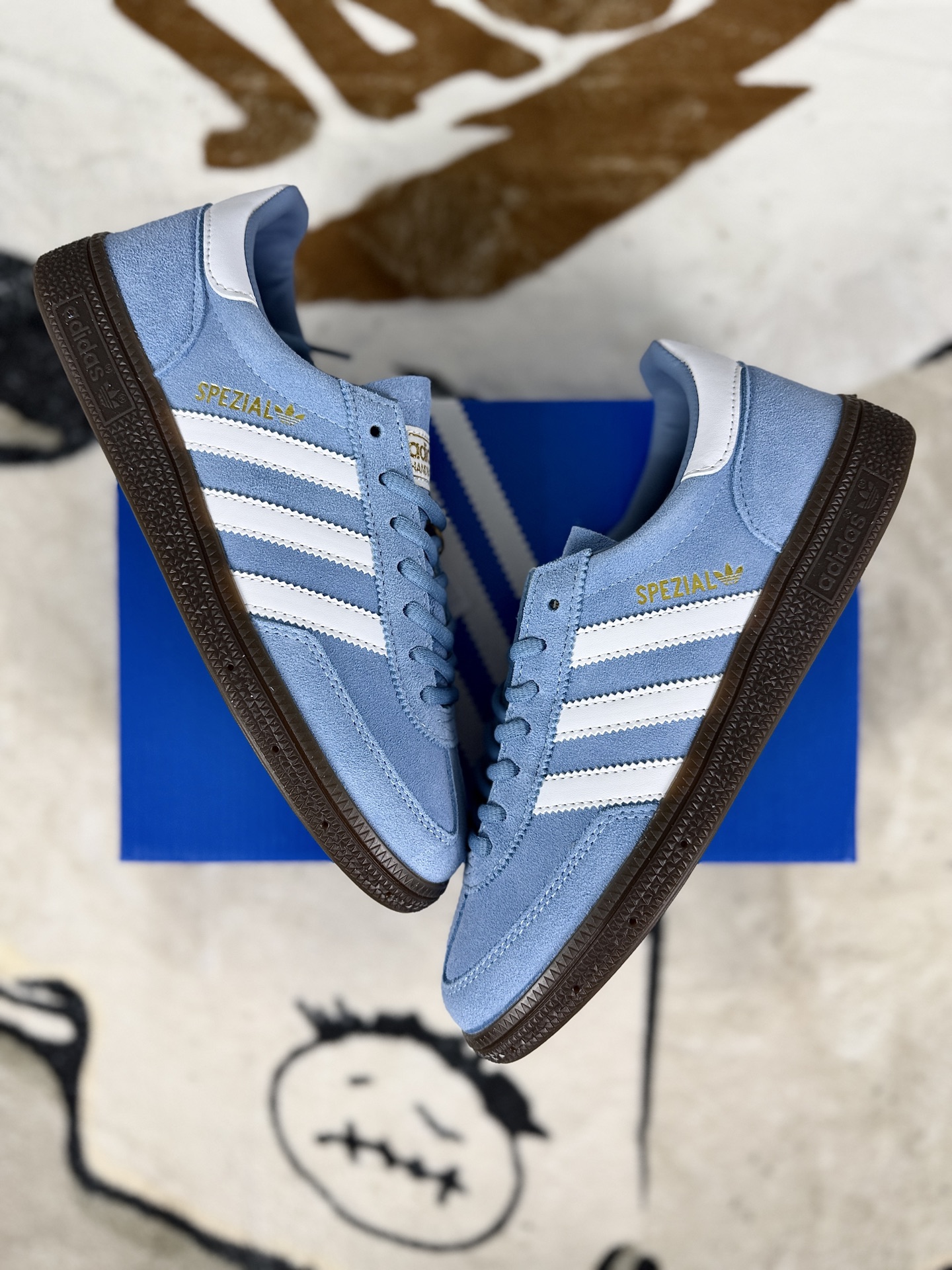 Adidas Originals Handball Spezial Low-Top Sneakers - Blue/White, Unisex Style 5 i1758309988491 3795 0 6