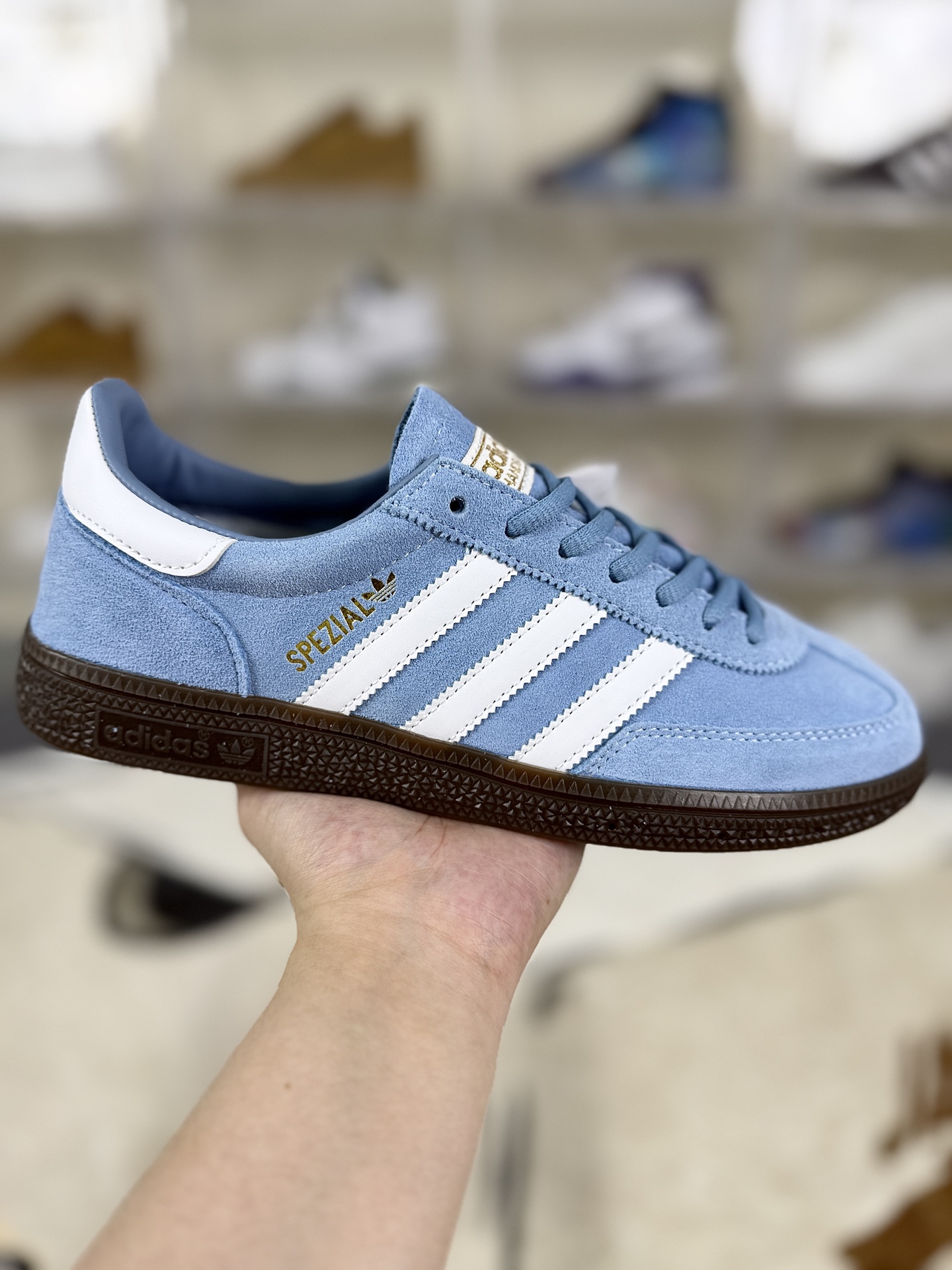 Adidas Originals Handball Spezial Low-Top Sneakers - Blue/White, Unisex Style 1 i1758309991276 1753 0 0