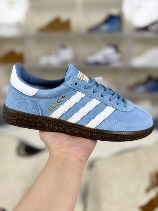 Adidas Originals Handball Spezial White Blue Suede Low Top Unisex Sneakers