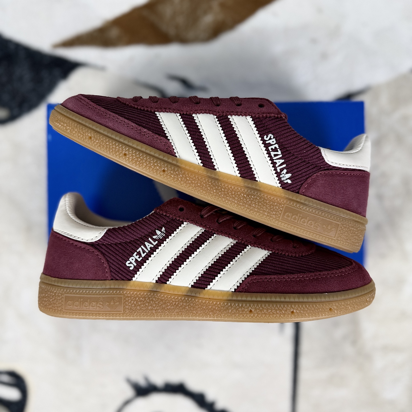 Adidas Originals Handball Spezial Wine Red Low-Top Sneakers Unisex (IG1978) 8 i1758391894301 2949 0 7