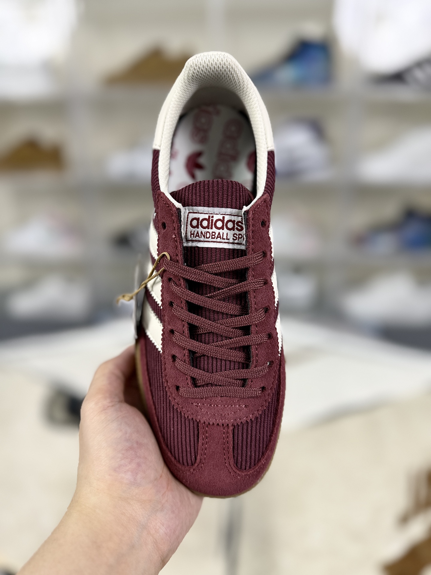 Adidas Originals Handball Spezial Wine Red Low-Top Sneakers Unisex (IG1978) 4 i1758391894393 8611 0 3
