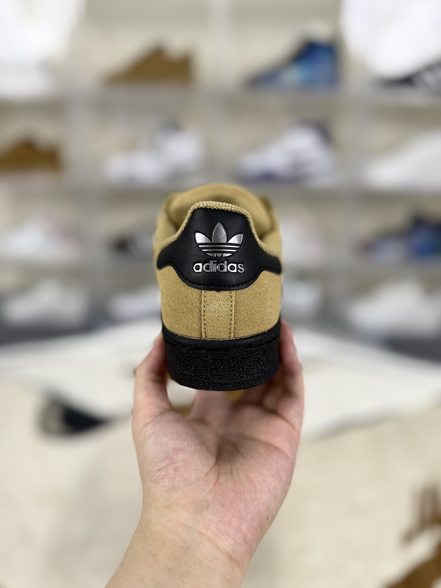 Adidas Originals Superstar Classic Unisex Sneakers - Brown, Versatile Style 3 i1758479505257 7377 0 2