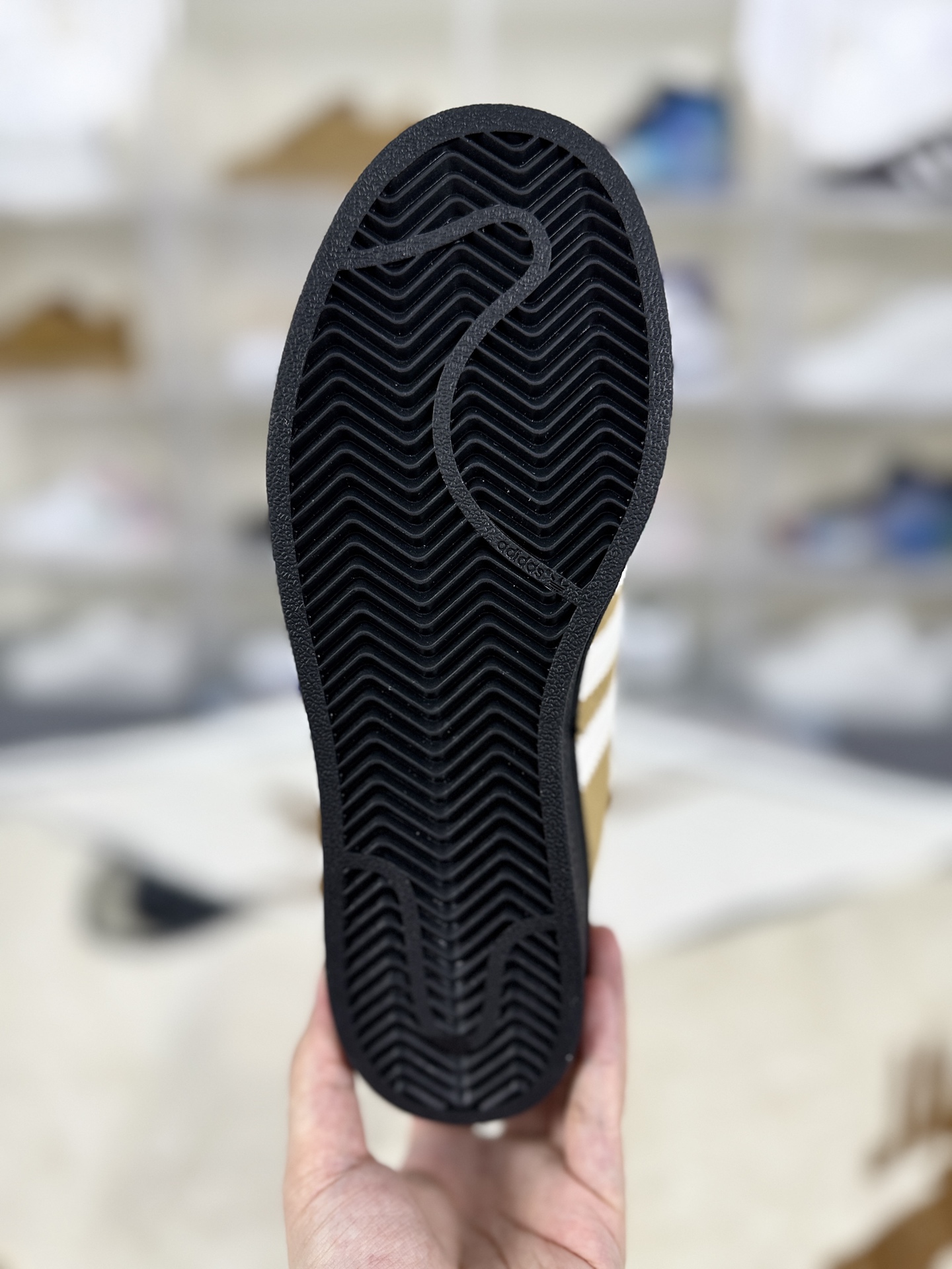 Adidas Originals Superstar Classic Unisex Sneakers - Brown, Versatile Style 6 i1758479506530 4611 0 4