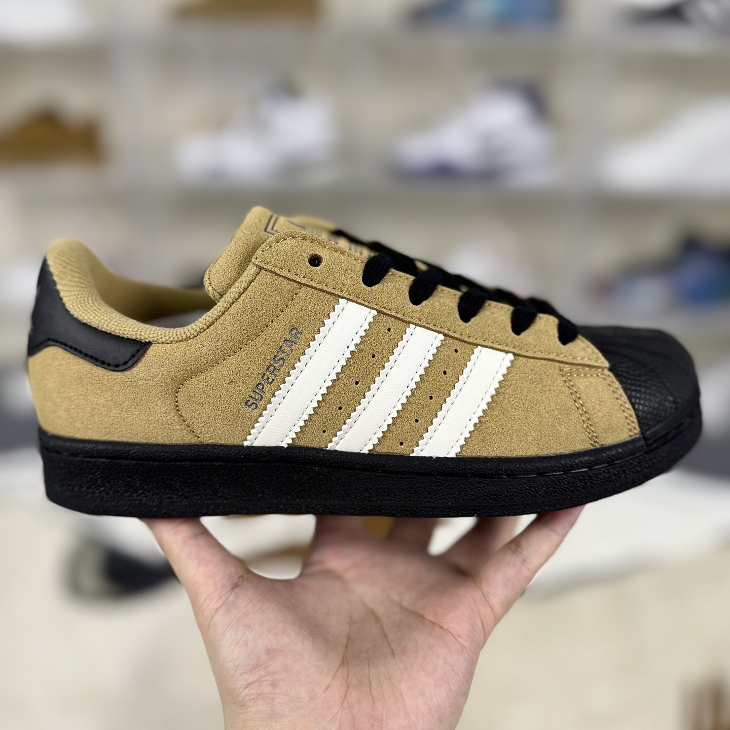 Adidas Originals Superstar Classic Unisex Sneakers - Brown, Versatile Style 7 i1758479506567 6906 0 5