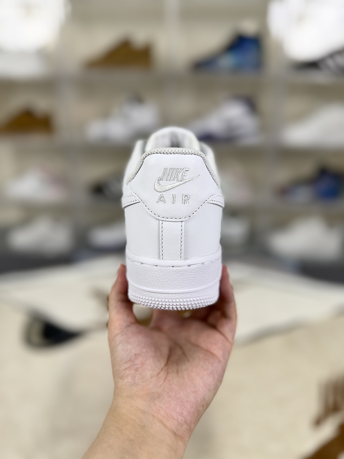 Nike Air Force 1 Low 07: Classic White Retro Sneakers for Men & Women 4 i1758740368985 5292 0 2