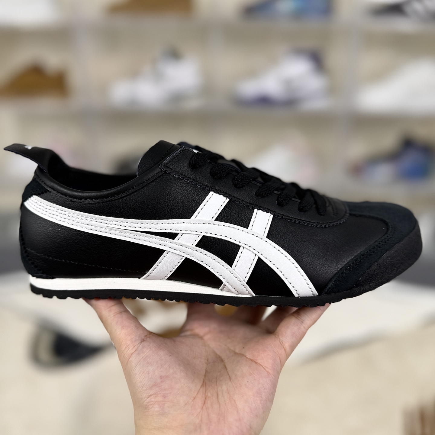 Onitsuka Tiger MEXICO 66 Black/White Leather Low-Top Sneakers Unisex 8 i1758821373743 6005 0 5