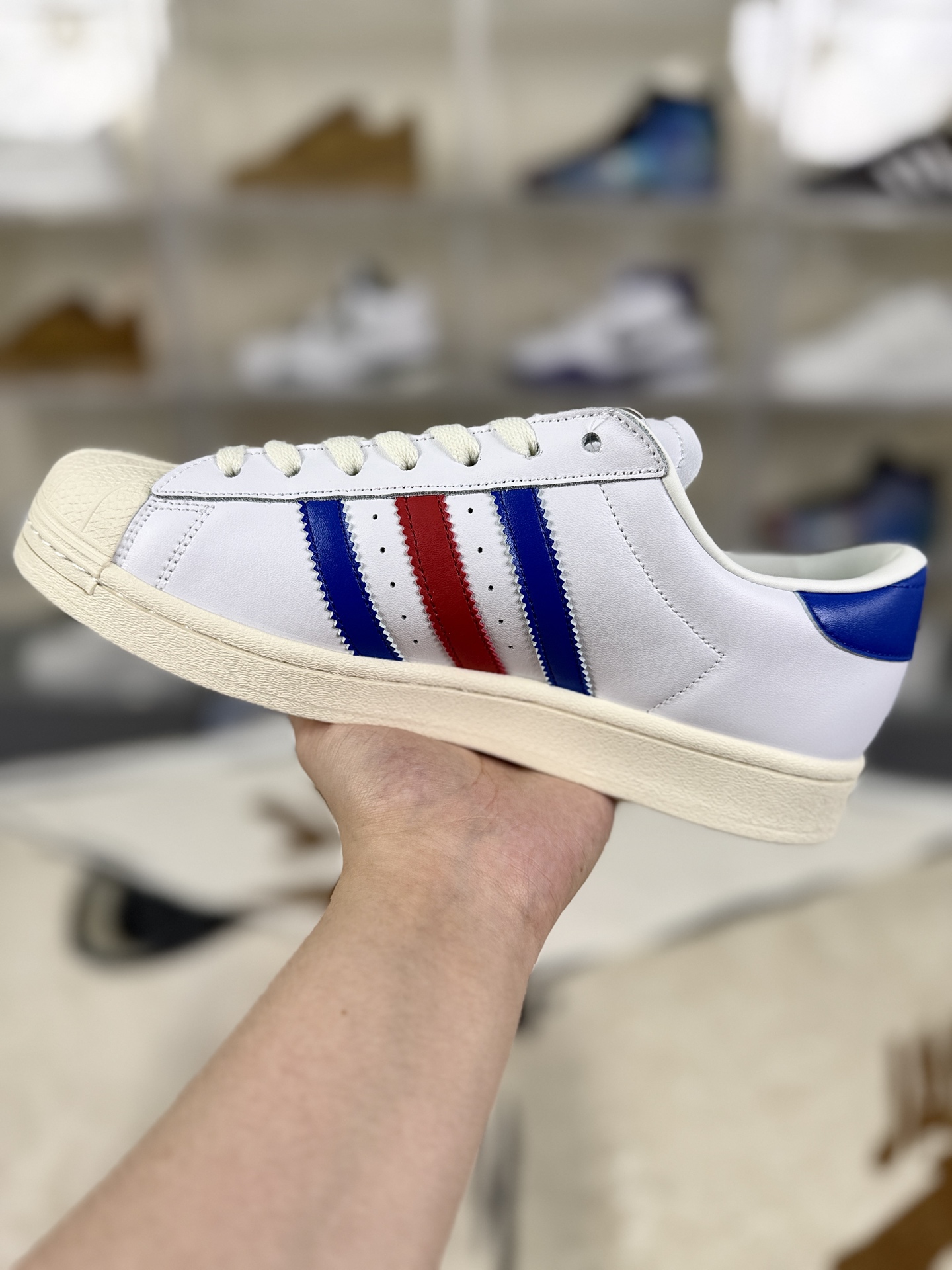Adidas Originals Superstar Vintage White Blue Red Unisex Sneakers 2 i1759005351219 9966 0 1