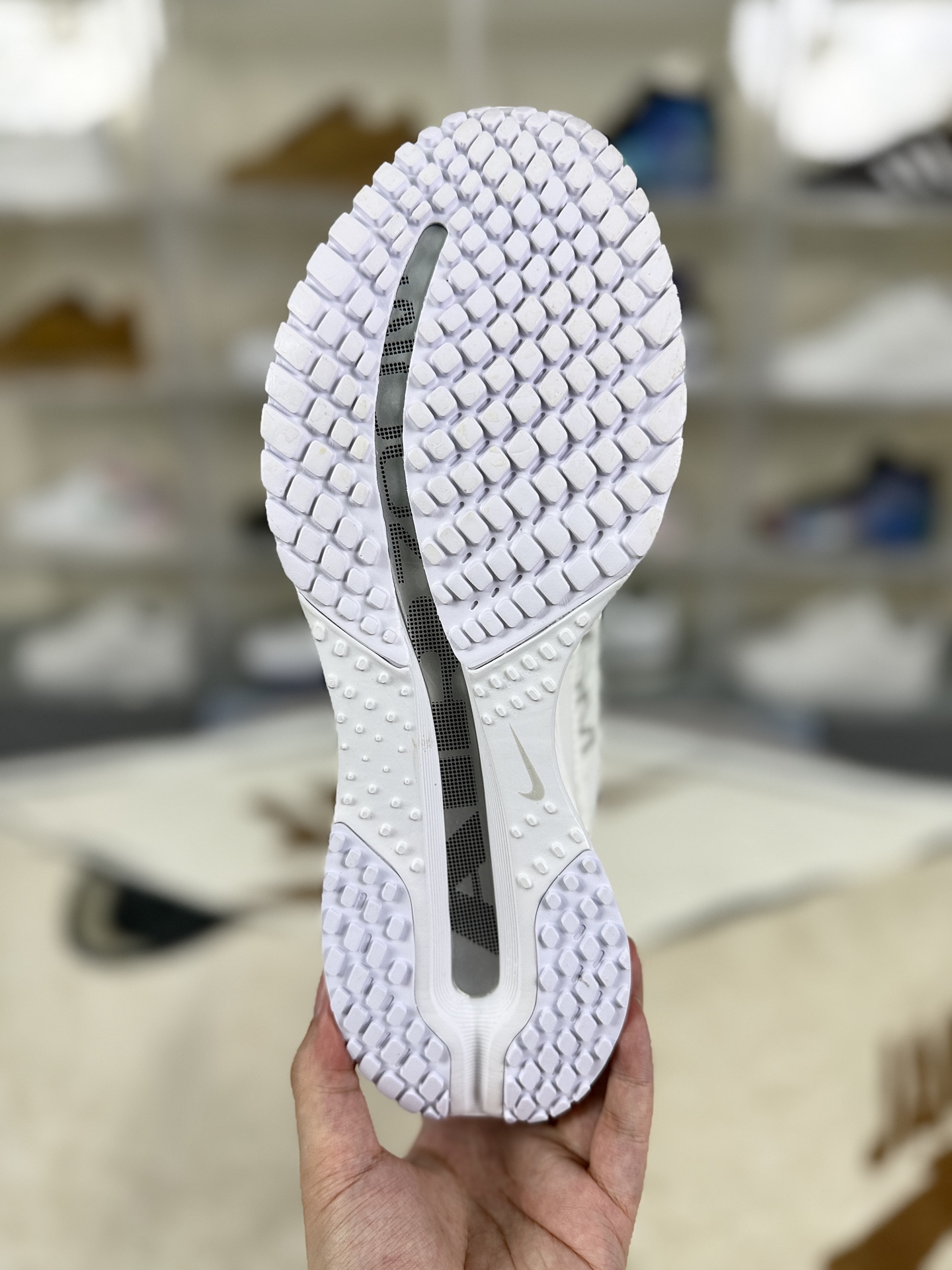 Nike Pegasus Premium Running Shoes - White, Cushioned, and Breathable 7 i1759083889674 1841 0 4