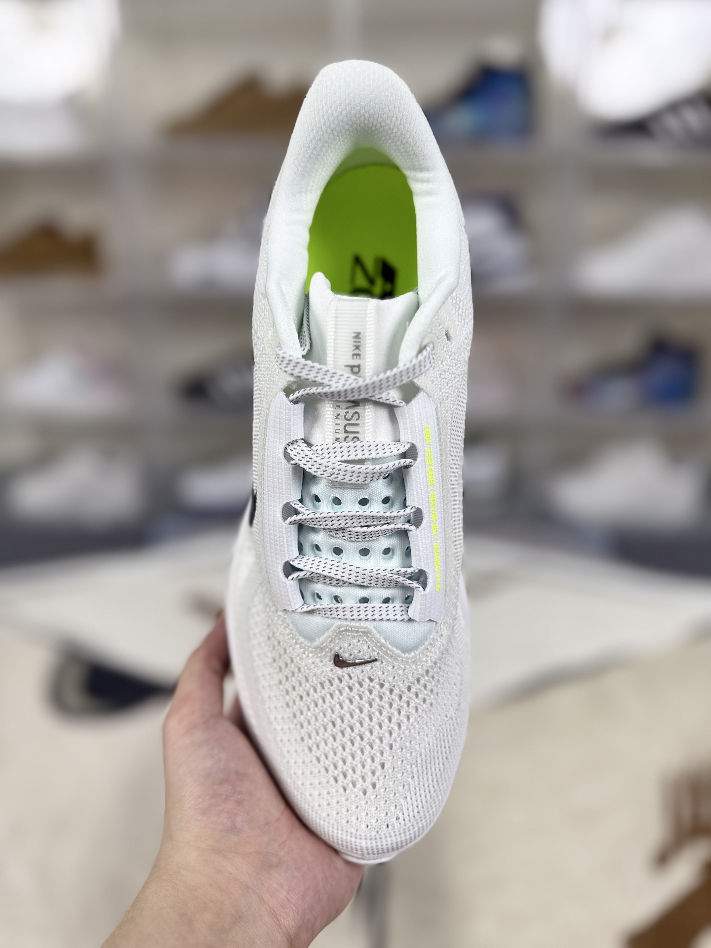 Nike Pegasus Premium White Green Running Shoes - Ultimate Comfort and Performance 5 i1759343685589 251 0 3