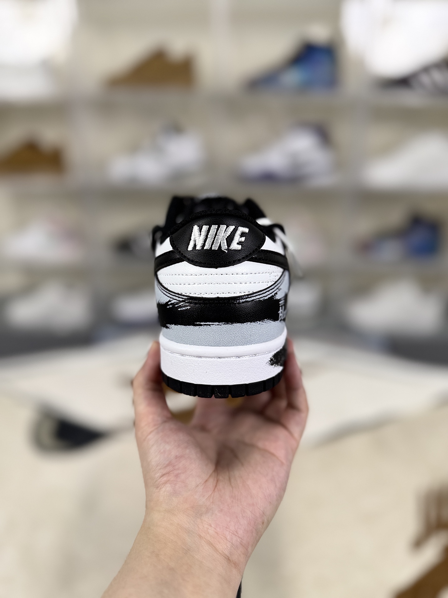 Nike Dunk Low 'Black Mamba' CNY Edition - Stylish Sneakers for Men and Women 4 i1759609414563 7112 0 2