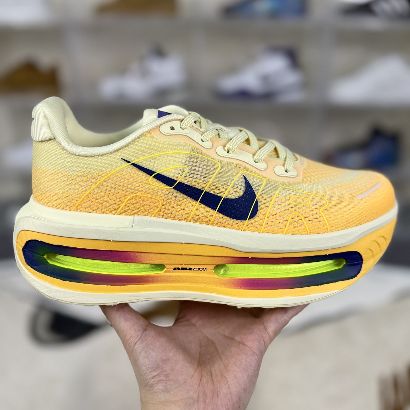 Nike Vomero Premium Running Shoes - Comfortable, Lightweight, and Durable 8 i1759866025918 5274 0 5