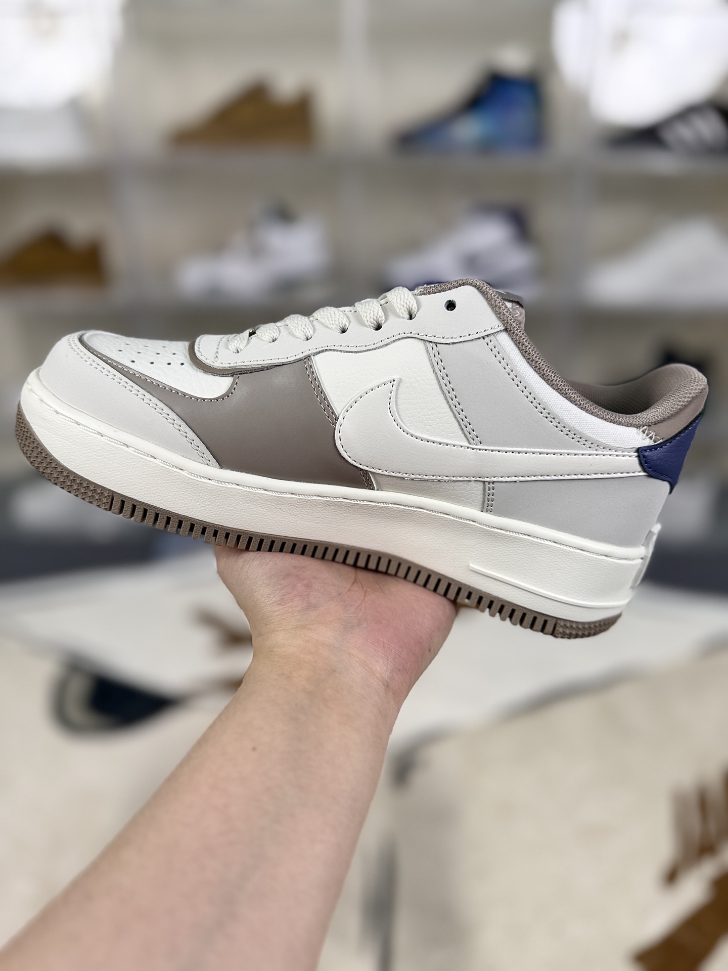 Nike Air Force 1 Shadow Women's Sneaker Low-Top Beige IO7594-101 3 i1759866050011 441 0 1