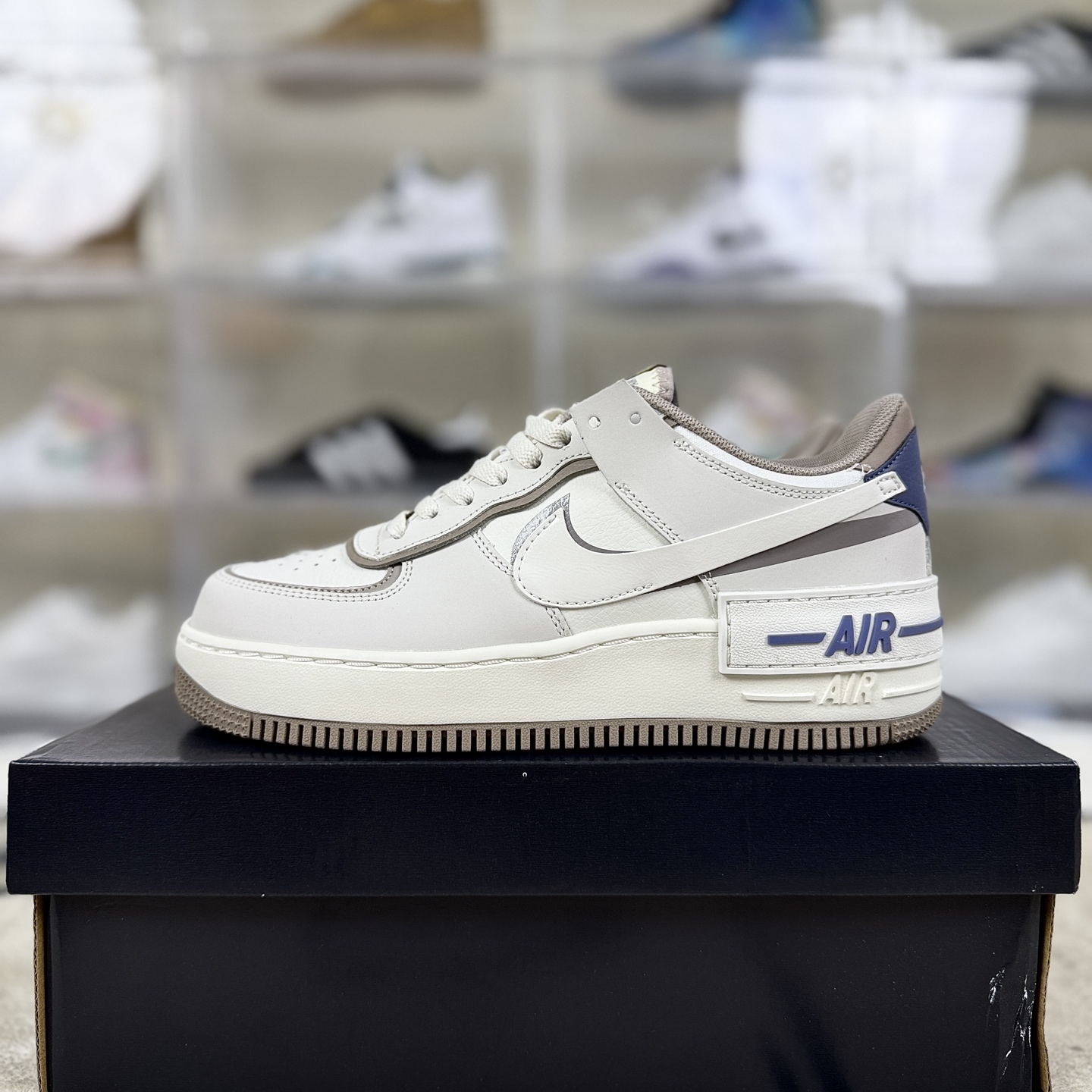 Nike Air Force 1 Shadow Women's Sneaker Low-Top Beige IO7594-101 10 i1759866053763 9683 0 8