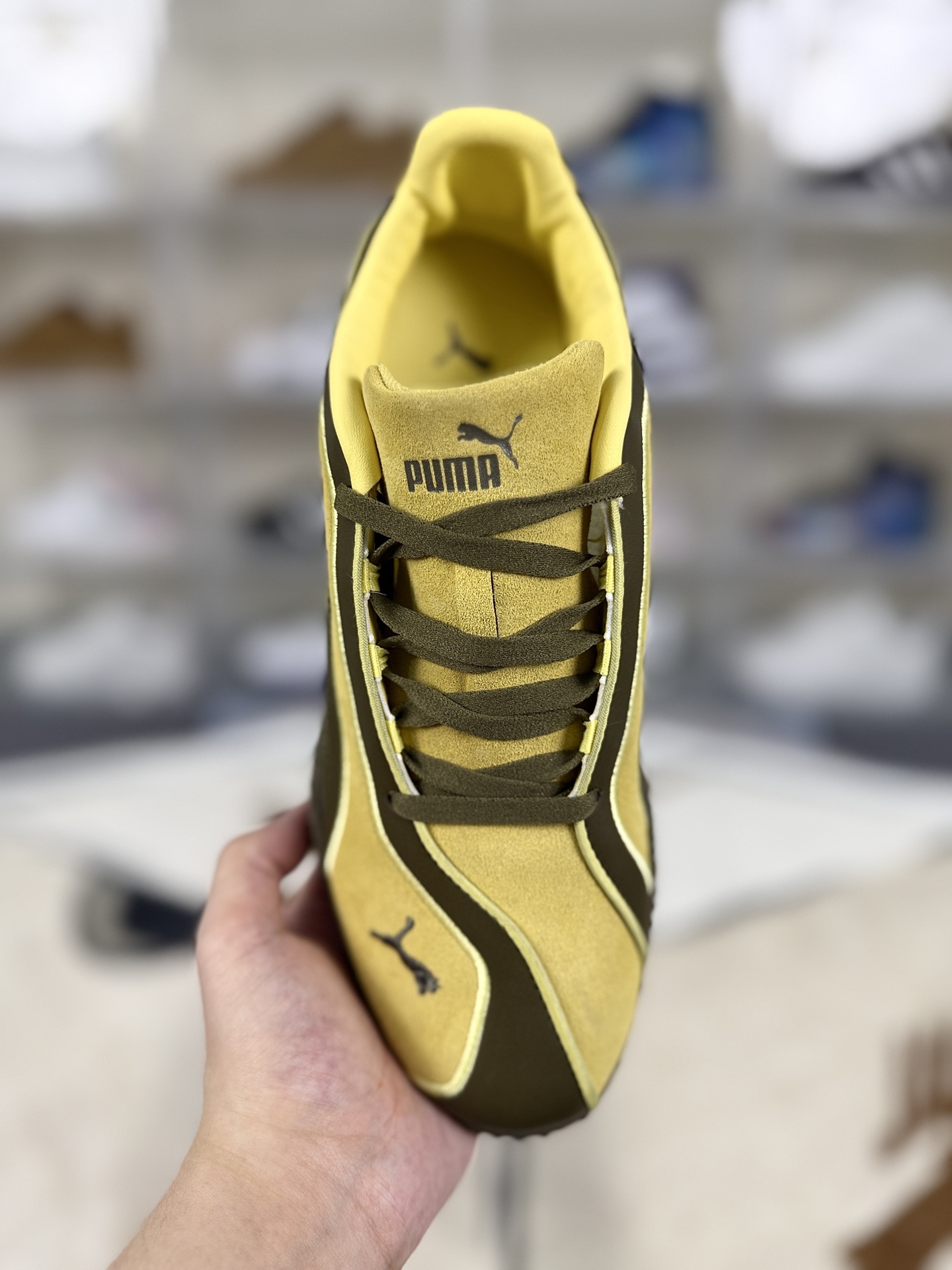 PUMA Bella V2 Suede Sneakers - Classic Low-Top Design with Double Laces 5 i1759951124324 1922 0 3