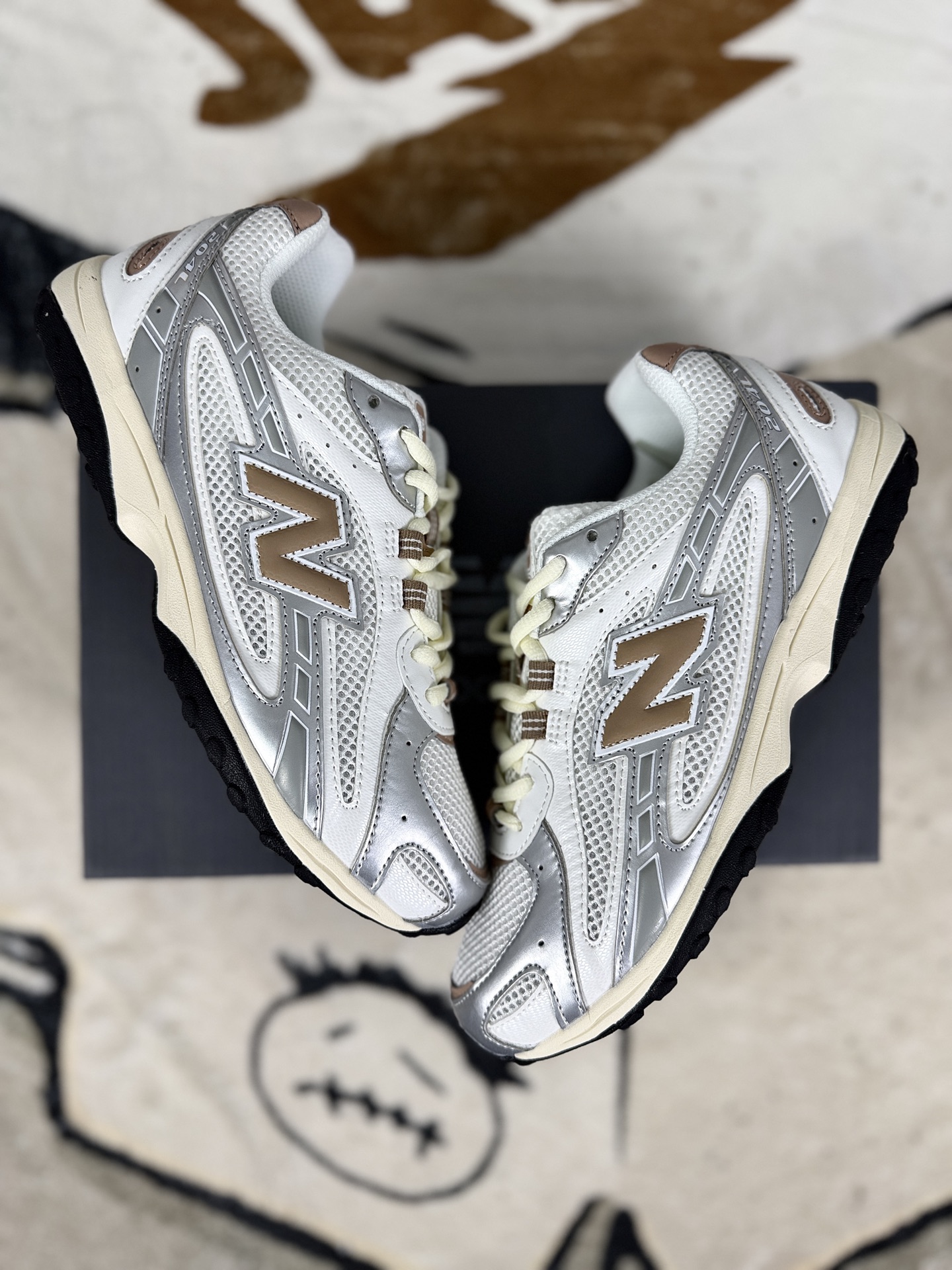 New Balance 204L White Silver Brown Unisex Lifestyle Sneakers 6 i1760035003396 380 0 6