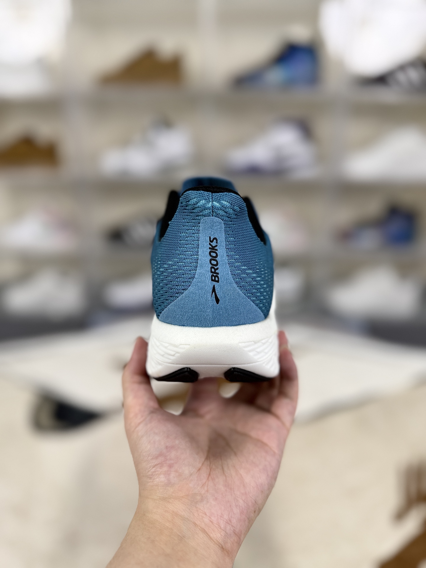 Brooks Hyperion Max 2 Running Shoes - Crystal Blue, Unisex, Durable and Breathable 4 i1760210760405 2346 0 2