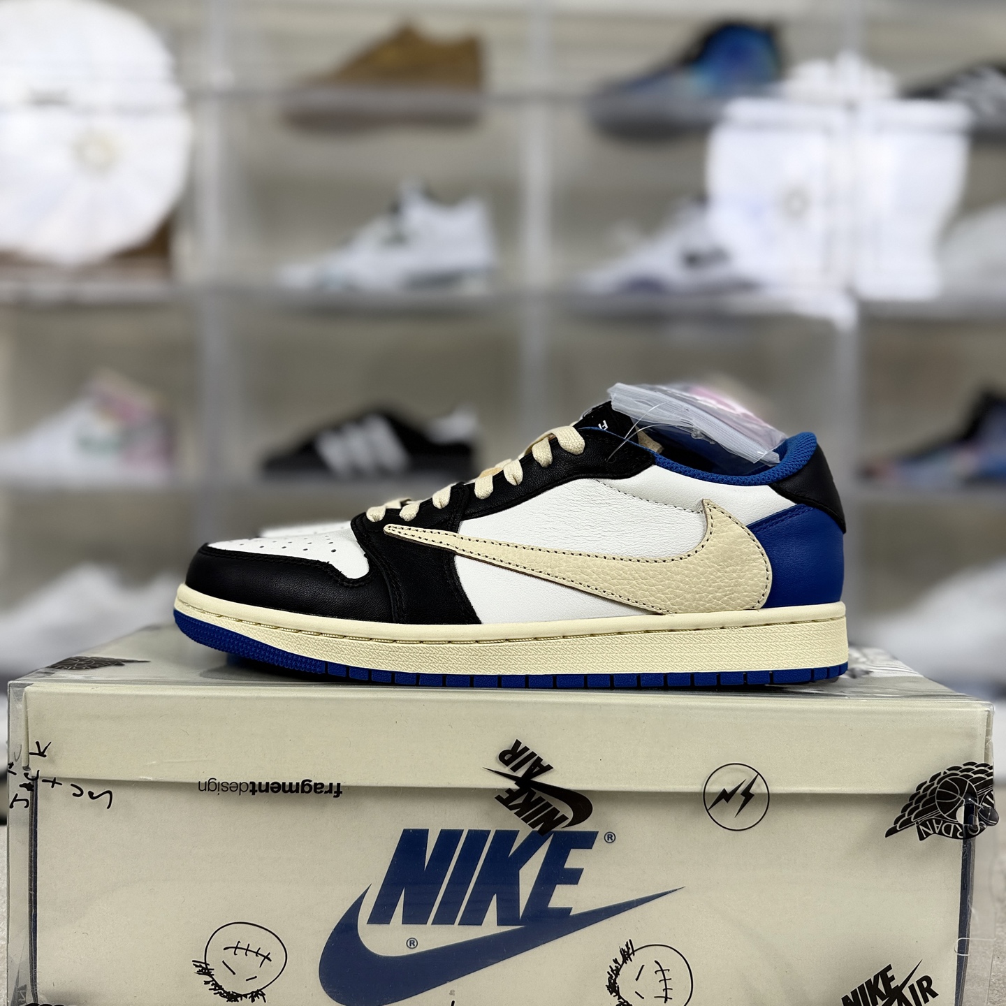 Travis Scott x Fragment Design Air Jordan 1 Low OG SP - Size 35.5-47.5 10 i1760297960871 8611 0 8