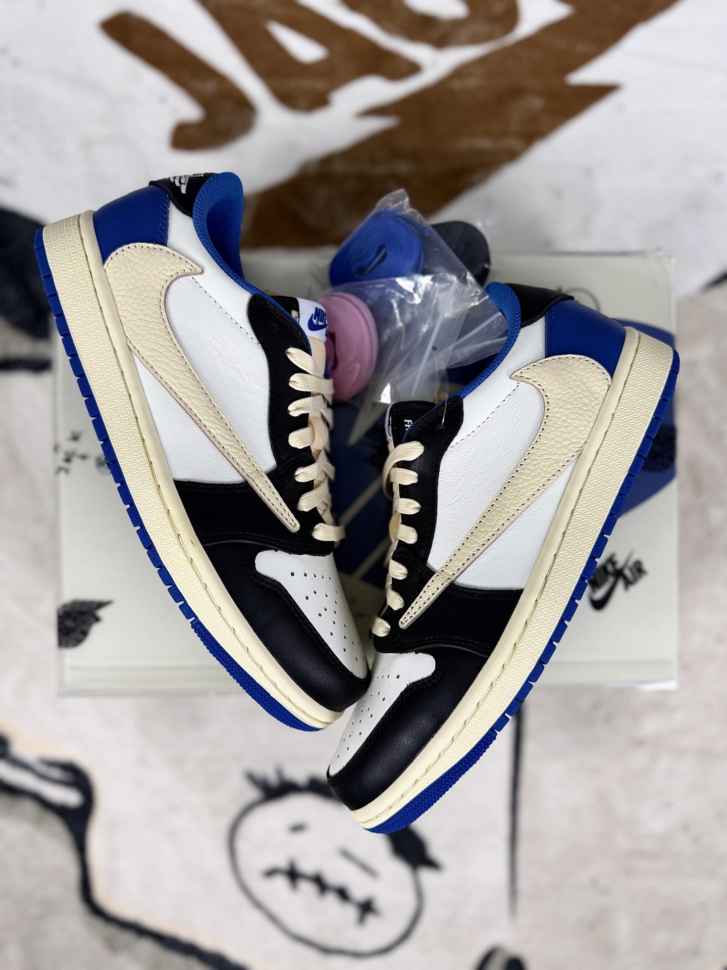 Travis Scott x Fragment Design Air Jordan 1 Low OG SP - Size 35.5-47.5 6 i1760297961019 8861 0 6