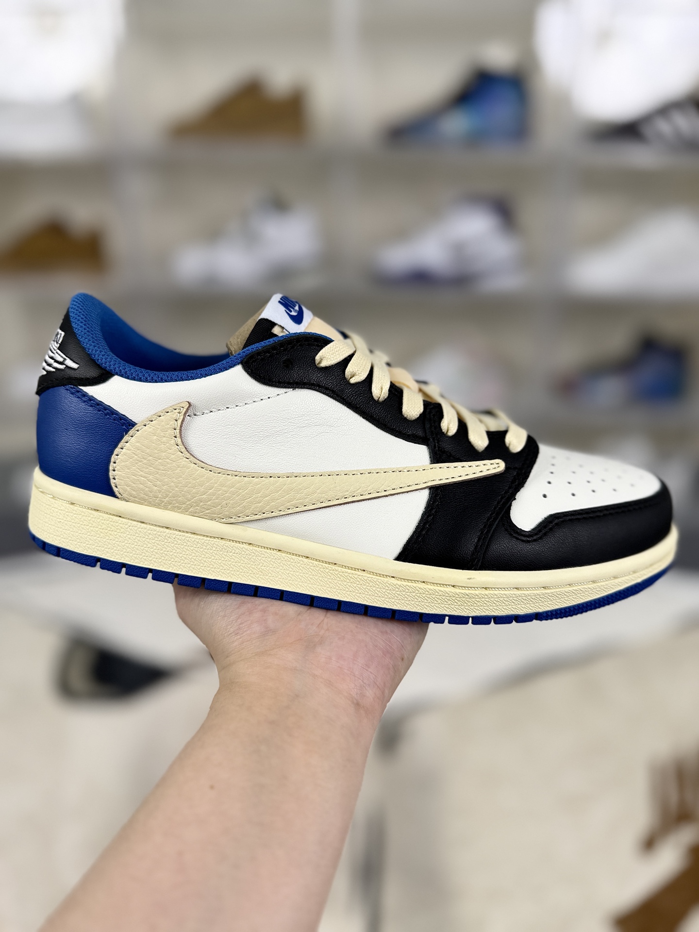 Travis Scott x Fragment Design Air Jordan 1 Low OG SP - Size 35.5-47.5