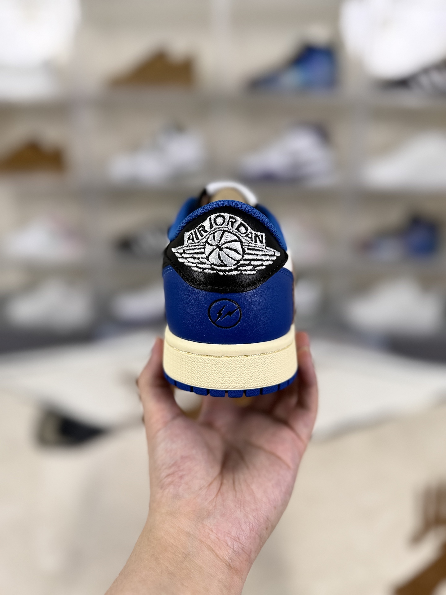 Travis Scott x Fragment Design Air Jordan 1 Low OG SP - Size 35.5-47.5 4 i1760297962752 5519 0 2