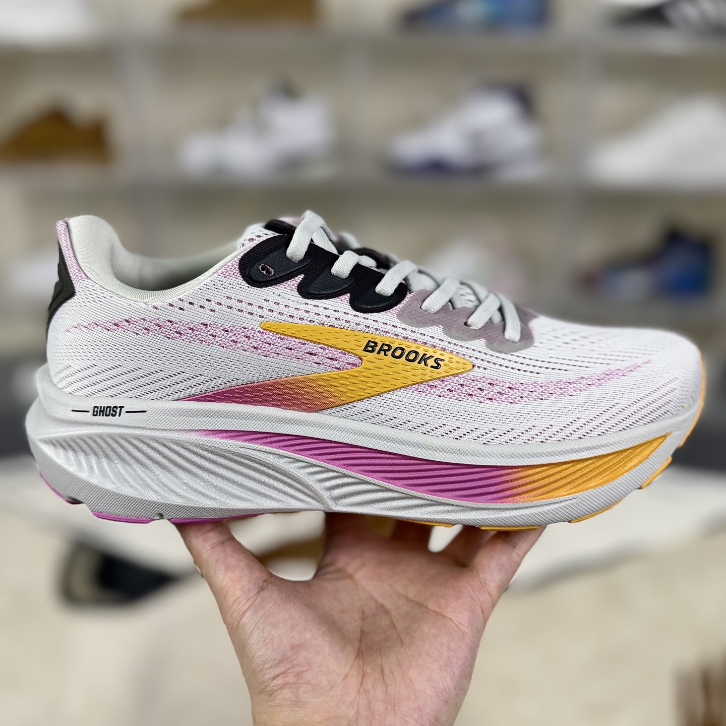 Brooks Ghost 17 Gray/Pink Running Shoes: Cushioned, Durable, and Lightweight 7 i1760298123833 7426 0 5