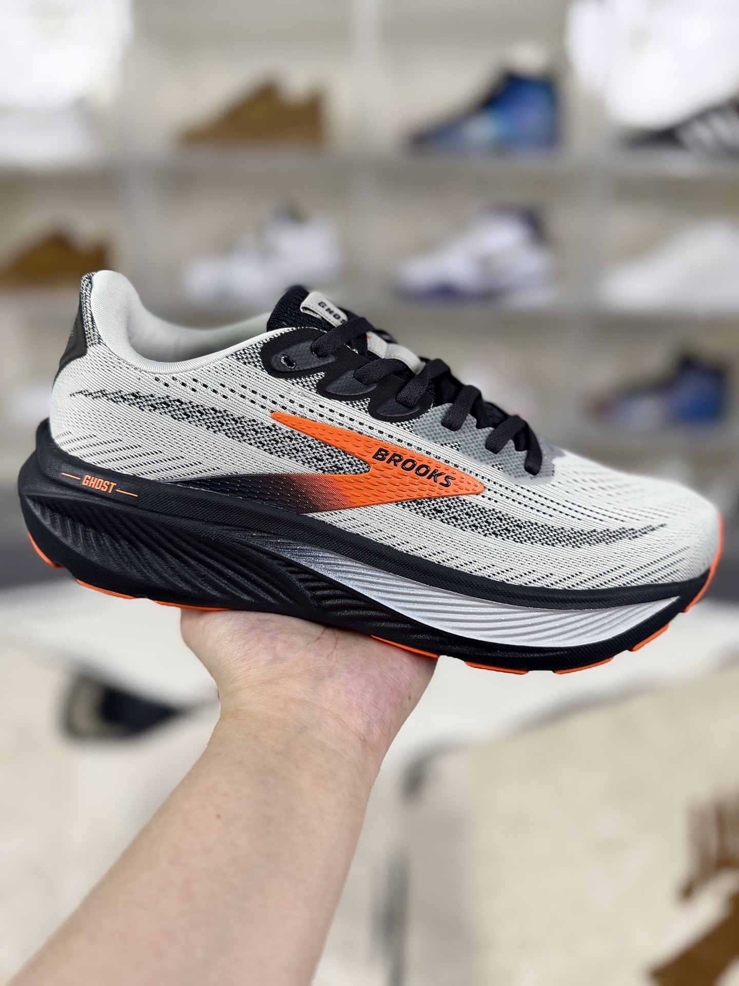 Brooks Ghost 17 Men's Running Shoes - Comfortable, Lightweight, and Durable 2 i1760298185081 8851 0 0