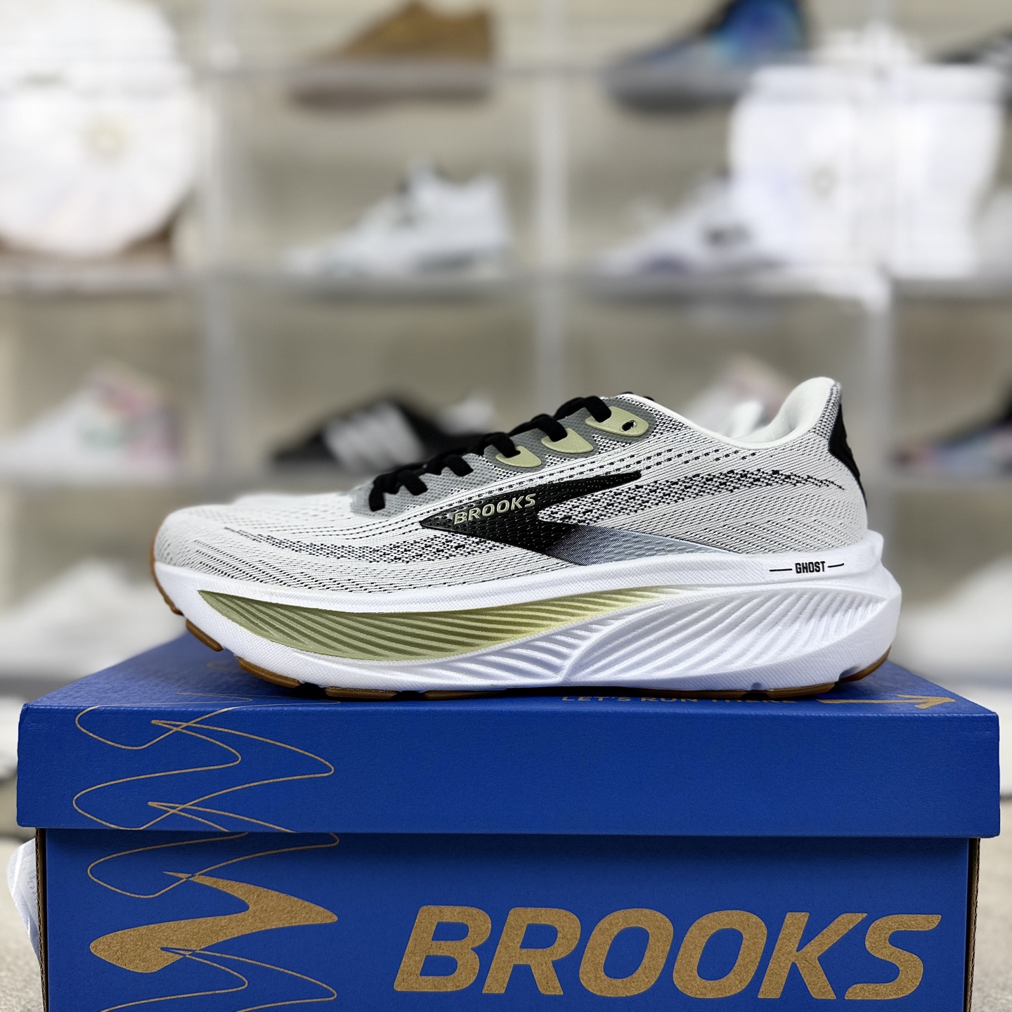 Brooks Ghost 17 Men's Running Shoes | Comfortable, Lightweight, and Durable 10 i1760298271783 8374 0 8