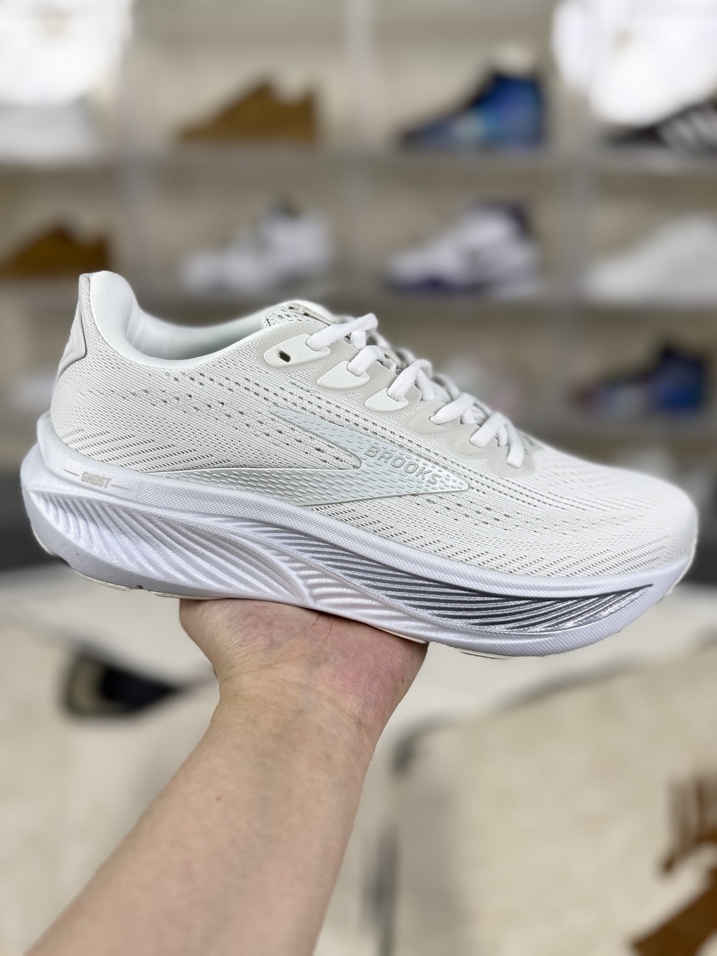 Brooks Ghost 17: Stylish, Comfortable, Lightweight Running Shoes for Men & Women 2 i1760298300152 3649 0 0