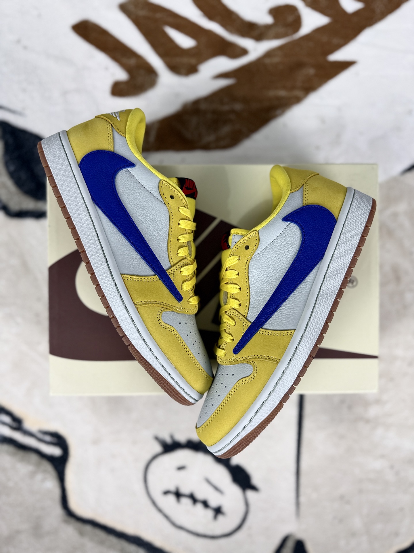 Travis Scott x Air Jordan 1 Low OG Canary Yellow - Retro Basketball Shoes 6 i1760298371792 9724 0 6