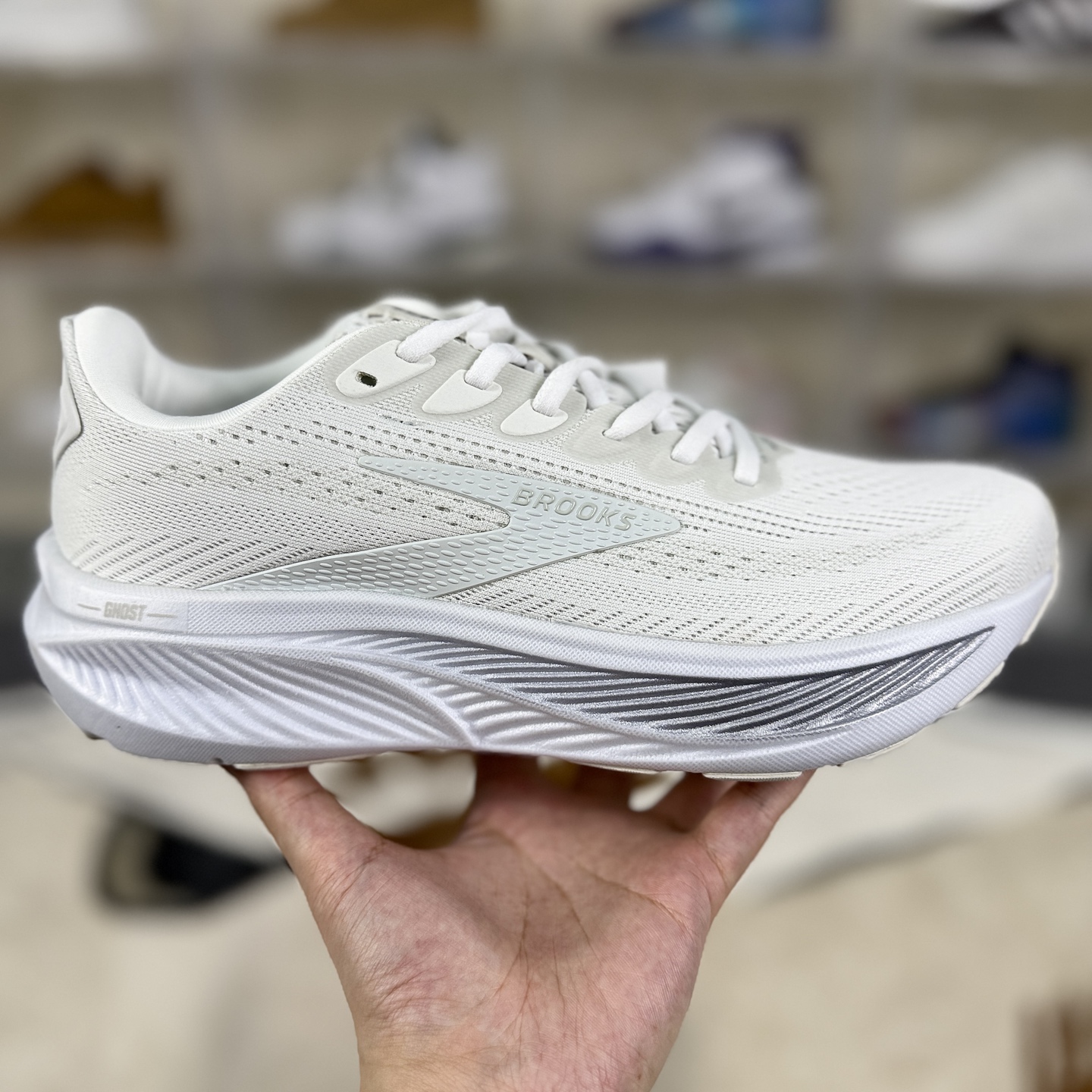 Brooks Ghost 17: Stylish, Comfortable, Lightweight Running Shoes for Men & Women 8 i1760300413746 3313 0 5